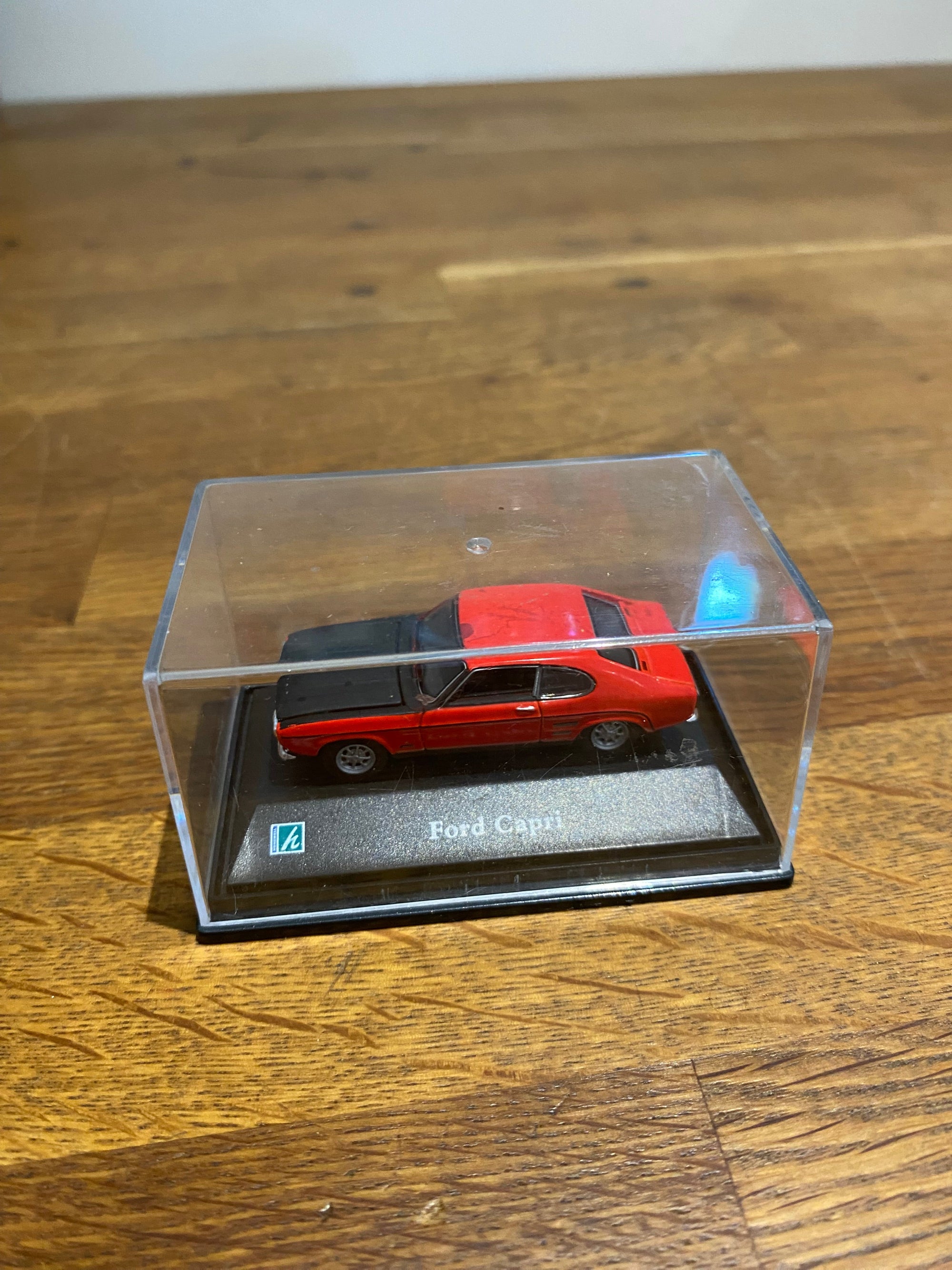 Hongwell Ford Capri scale model , 1-72 scale
