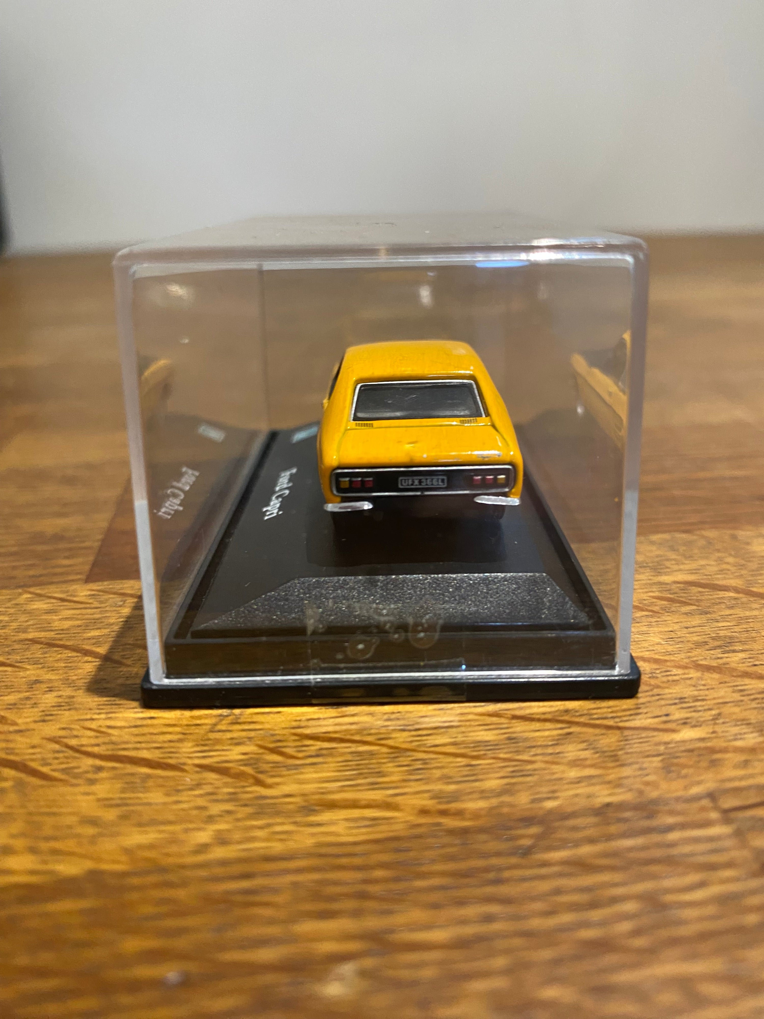 Hongwell Ford Capri model 1-72 scale.