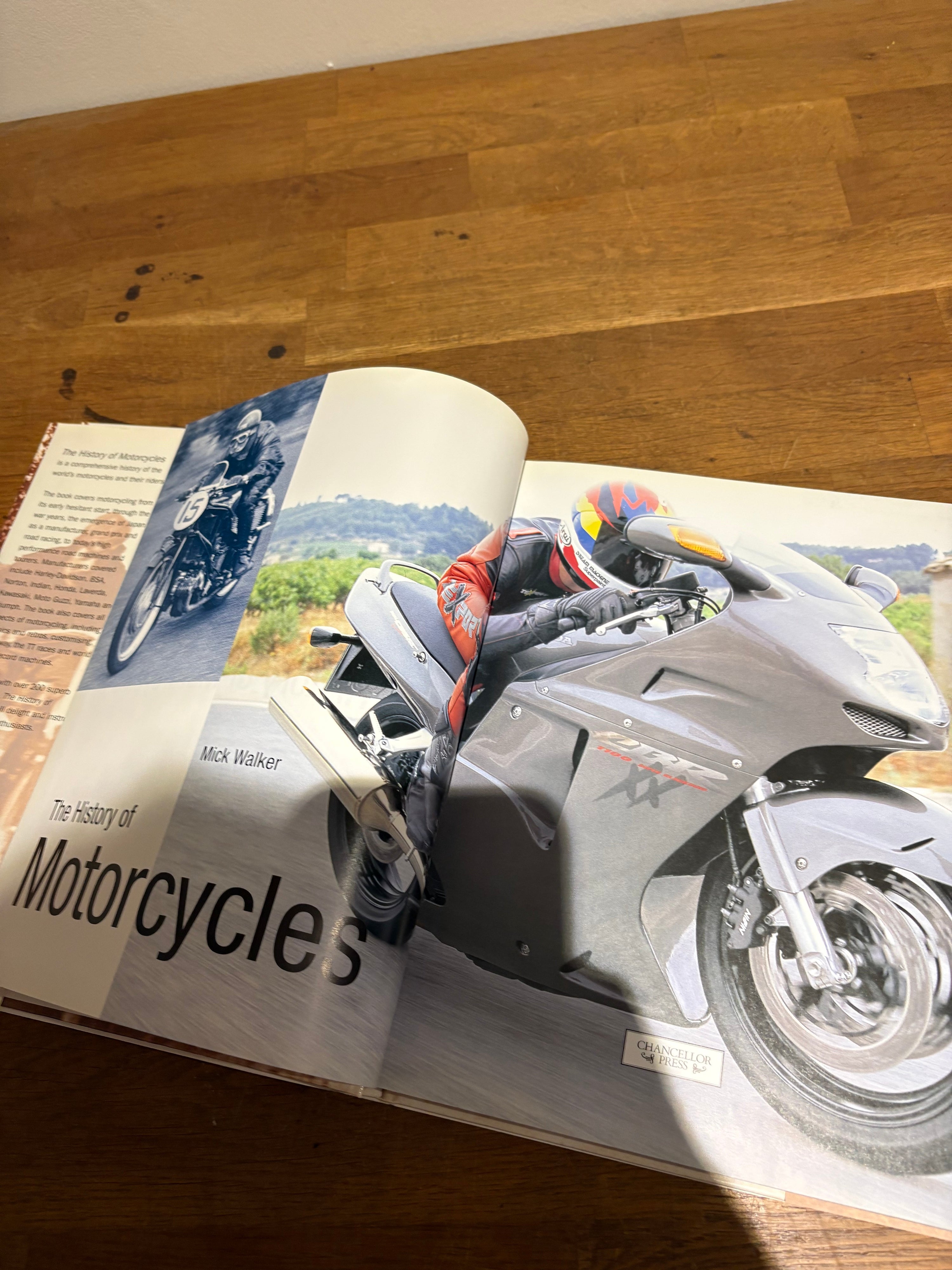 The History Of Motorcycles - Mick Walker , Hardcover, 1997
