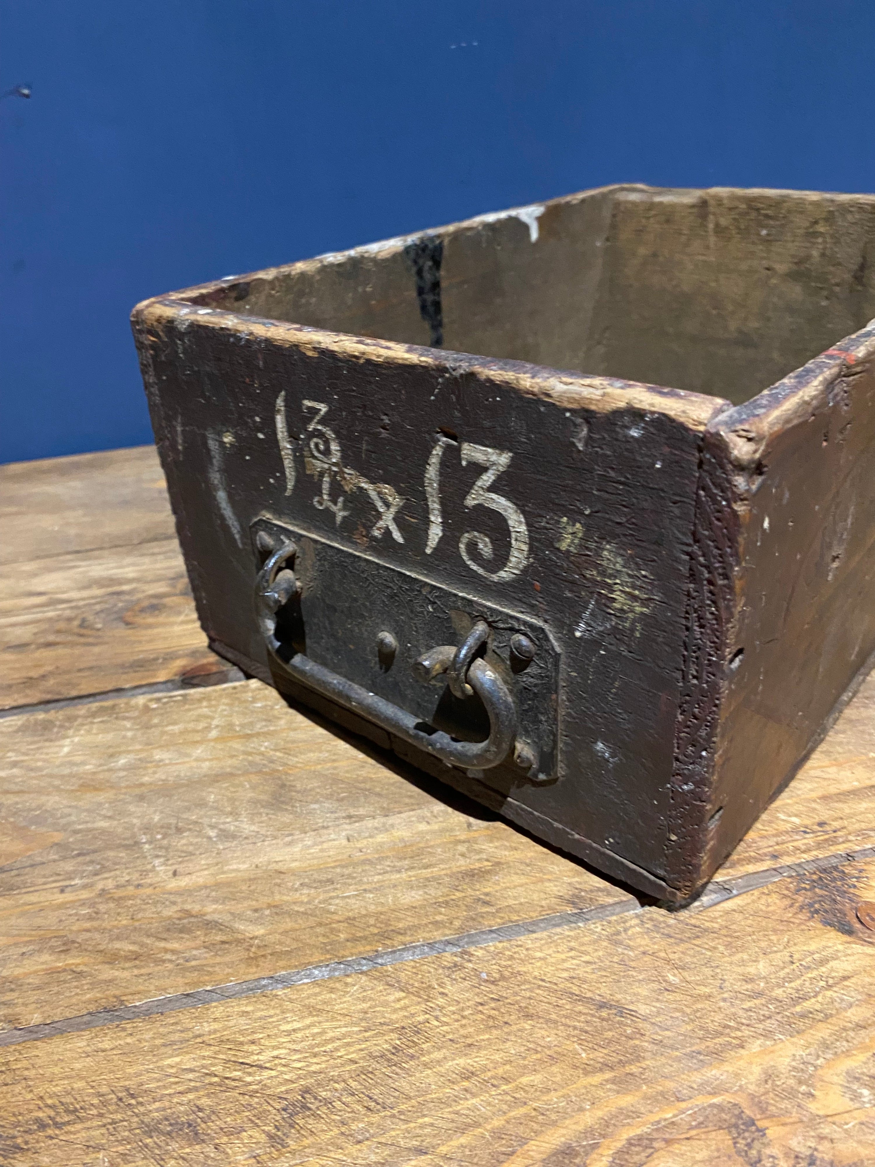 Antique Capewell Horseshoe Nail Crate/ Box