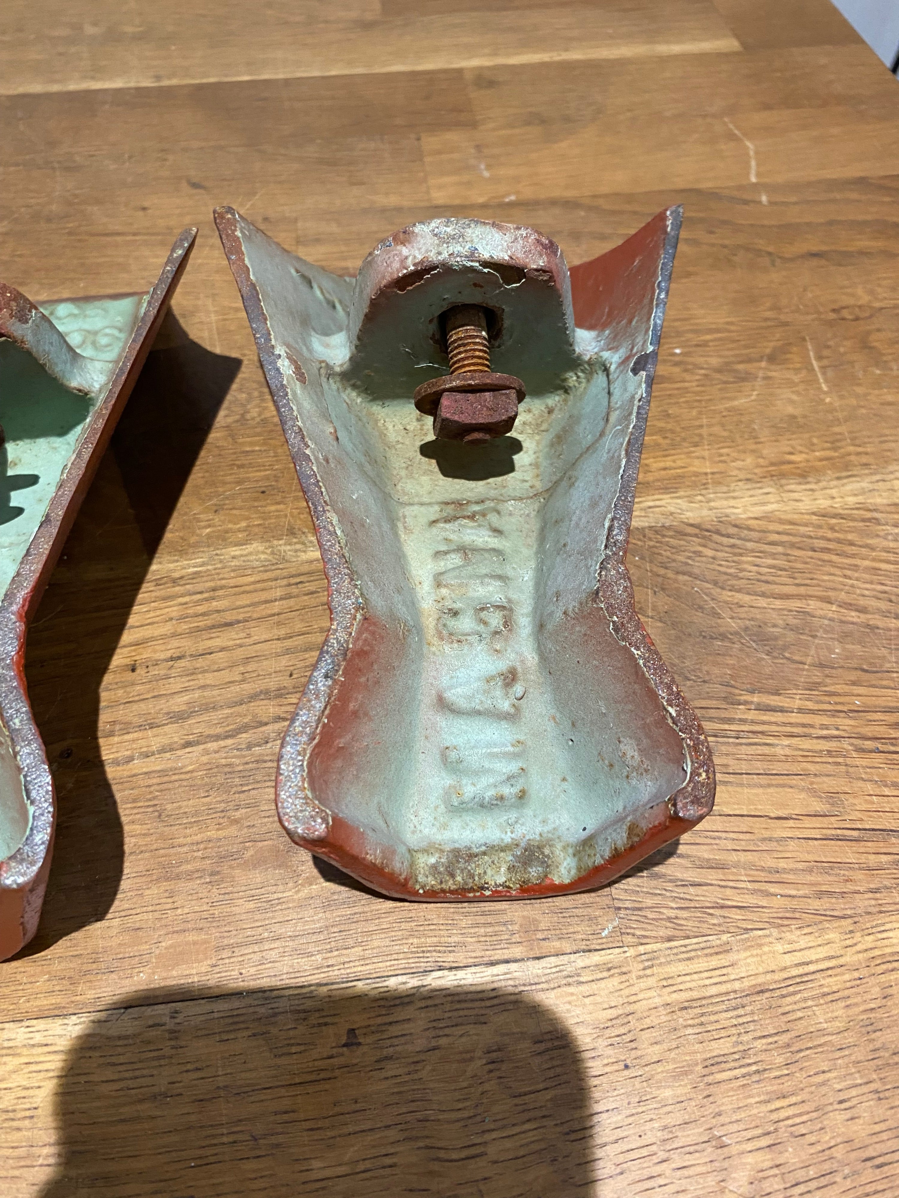 Vintage Magna 794106 Cast Iron Bath Feet/ Legs