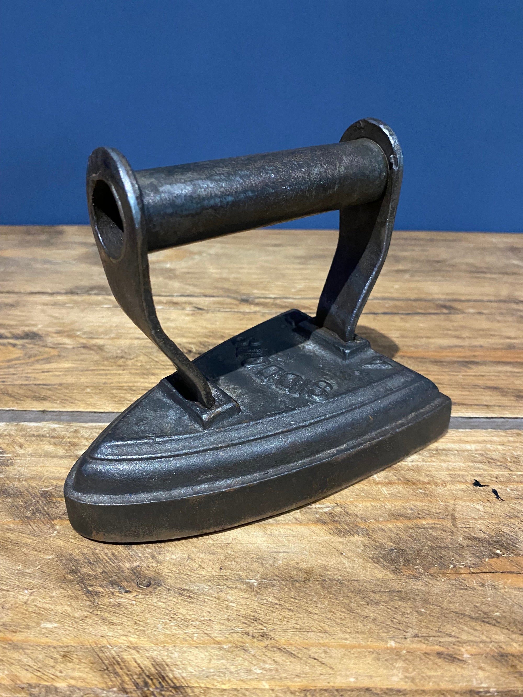 Antique Siddons 4R flat iron