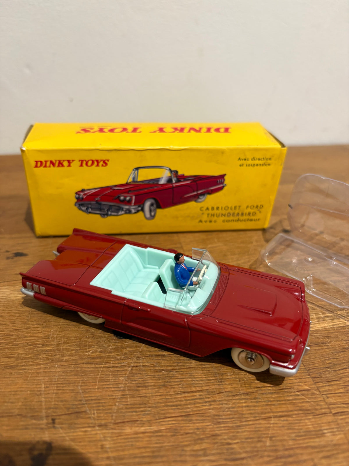 Dinky Toys 555, Cabriolet Ford Thunderbird , Diecast Car