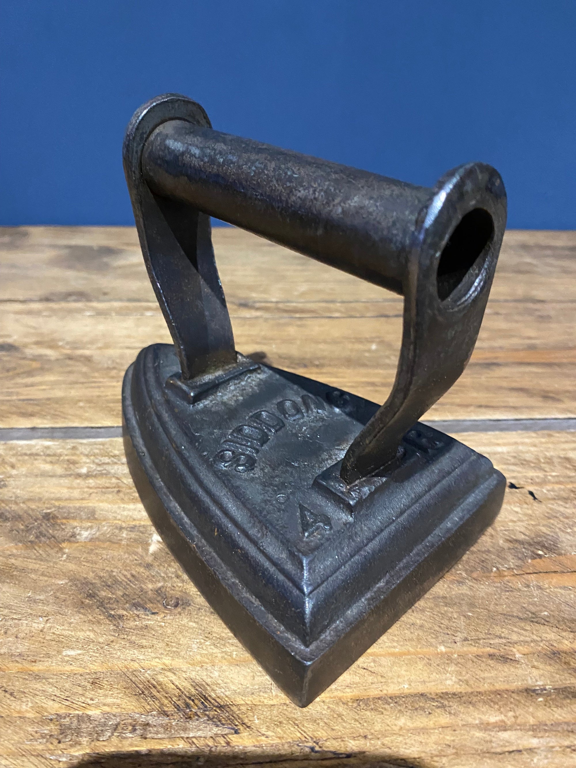 Antique Siddons 4R flat iron