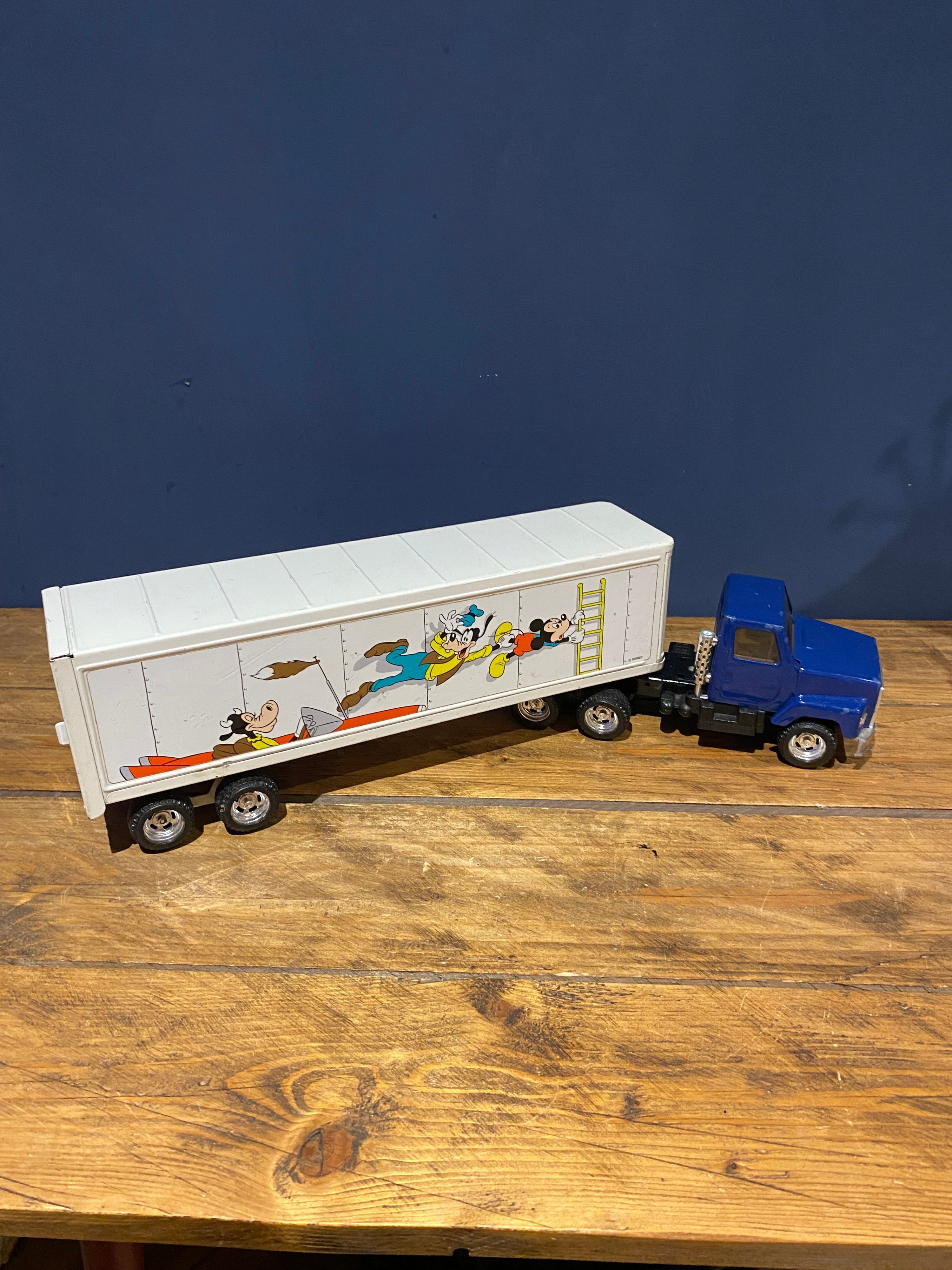 Vintage ERTL Disney Articulated Truck / Lorry.