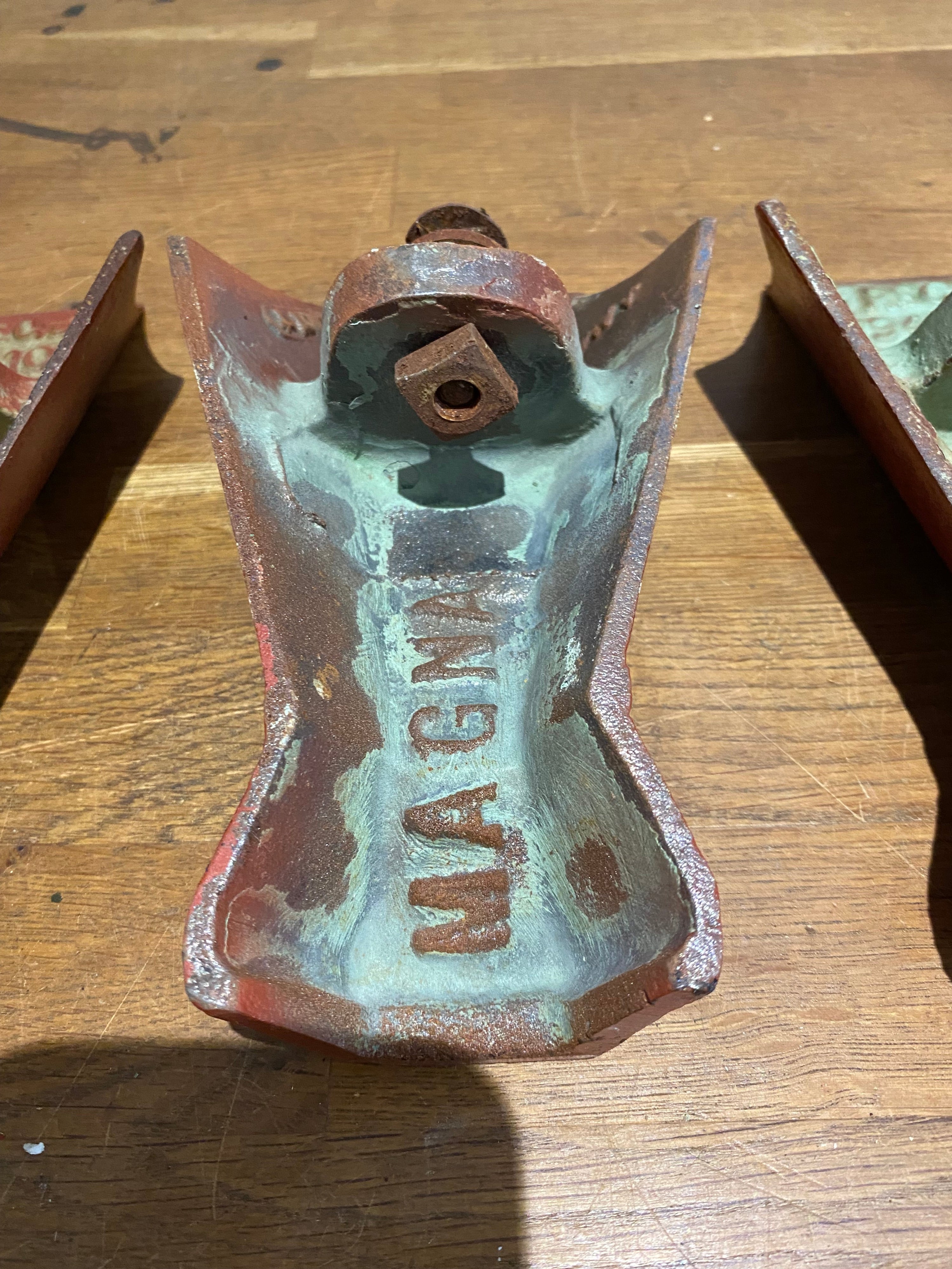 Vintage Magna 794106 Cast Iron Bath Feet/ Legs