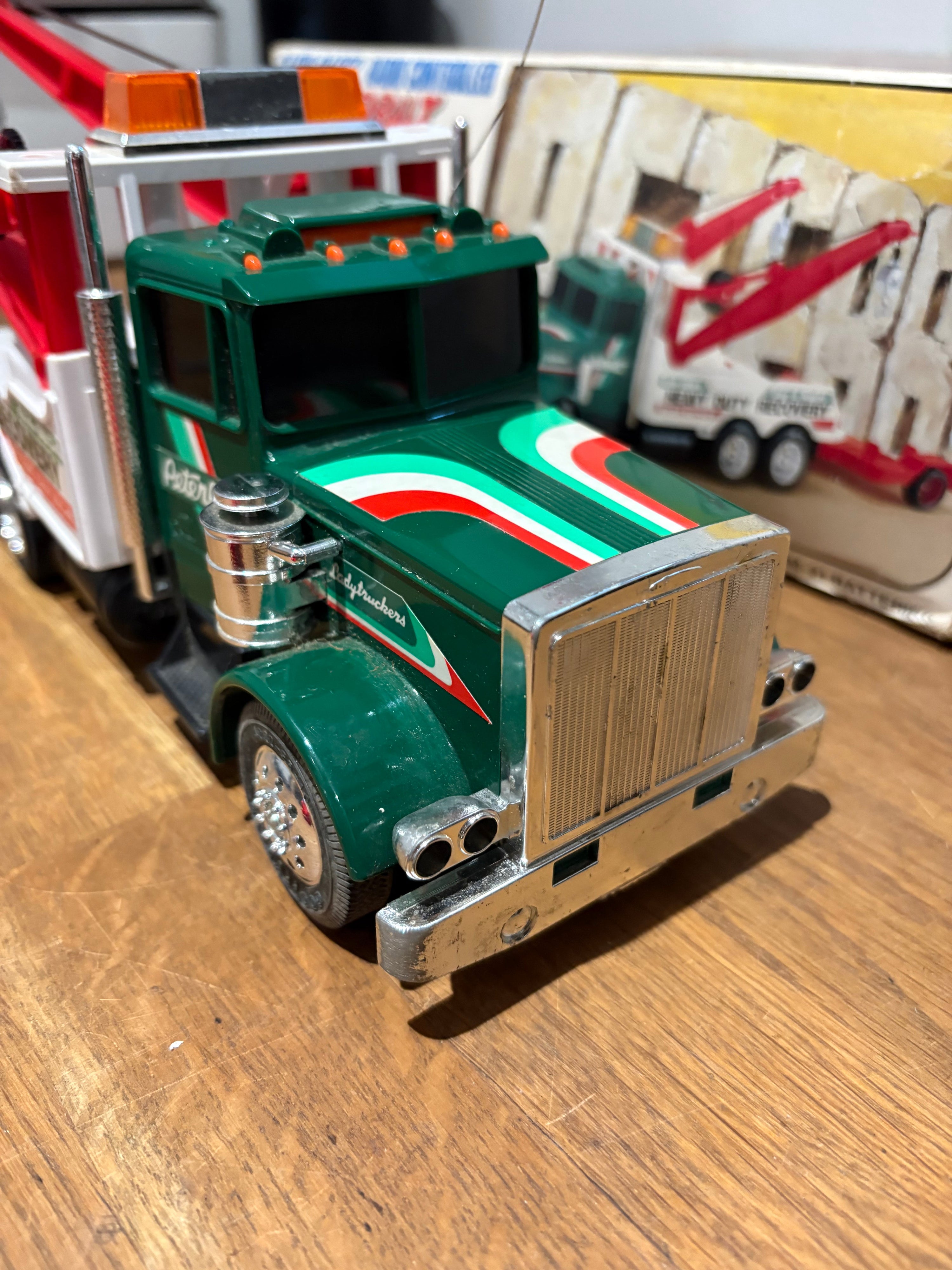 Taiyo , Peterbilt Truck , Radio-racer , Radio Controlled , Spares Or Repairs.