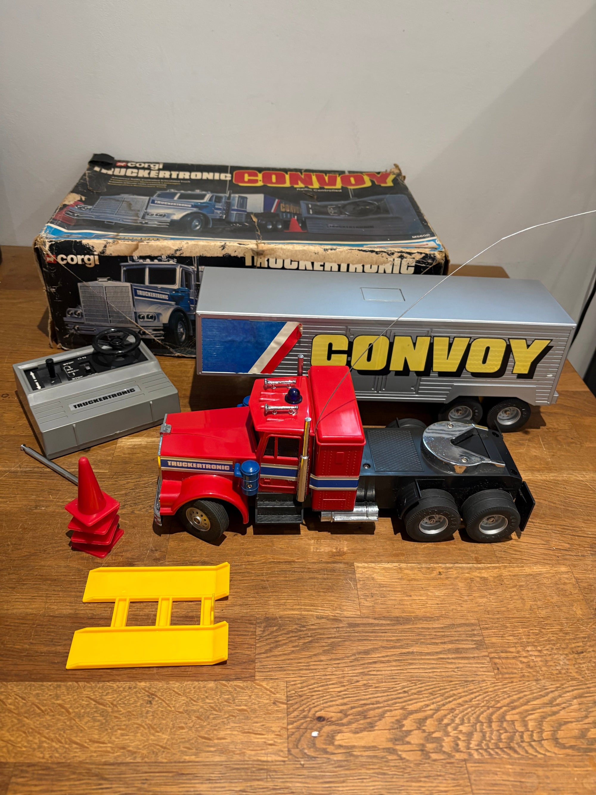 Vintage Corgi Truckertronic Convoy Truck , Spares Or Repairs