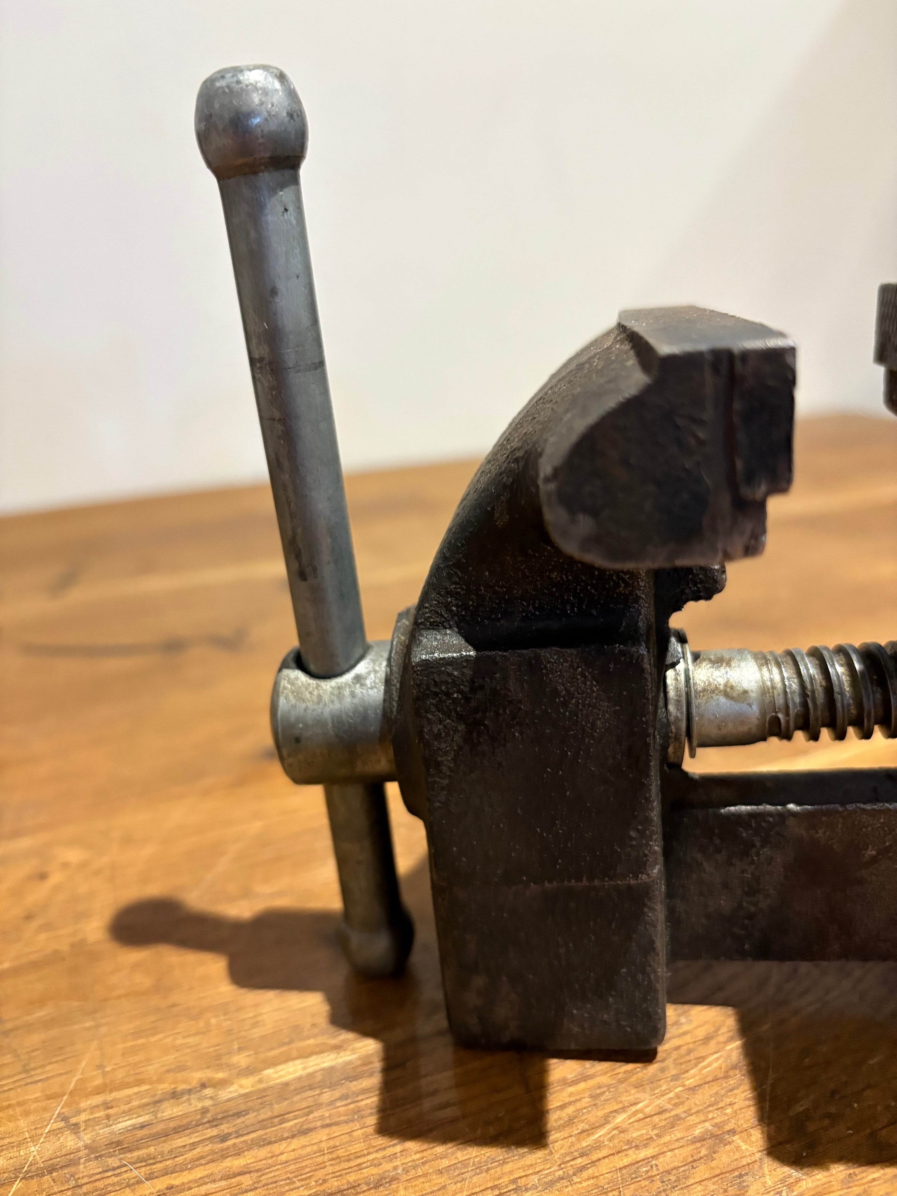 Vintage Hilka Bench Vice , 3.5” Jaws , Made In Japan