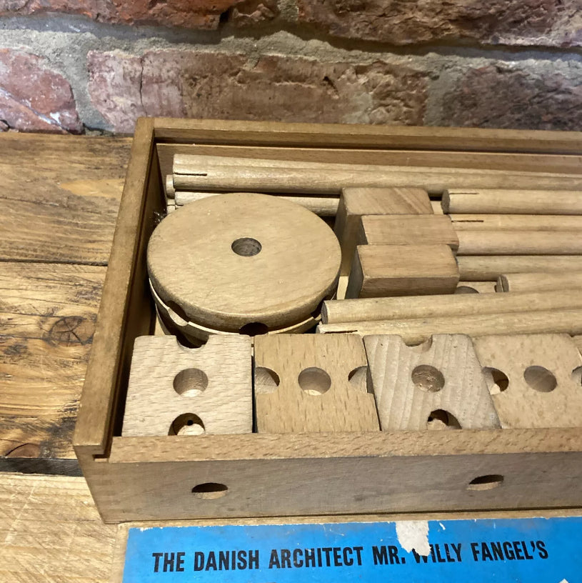 Danish Architect Willy Fangel’s Connector Set No. 41, Building Set, Abbatt Toys by Wilson Fox Antiques