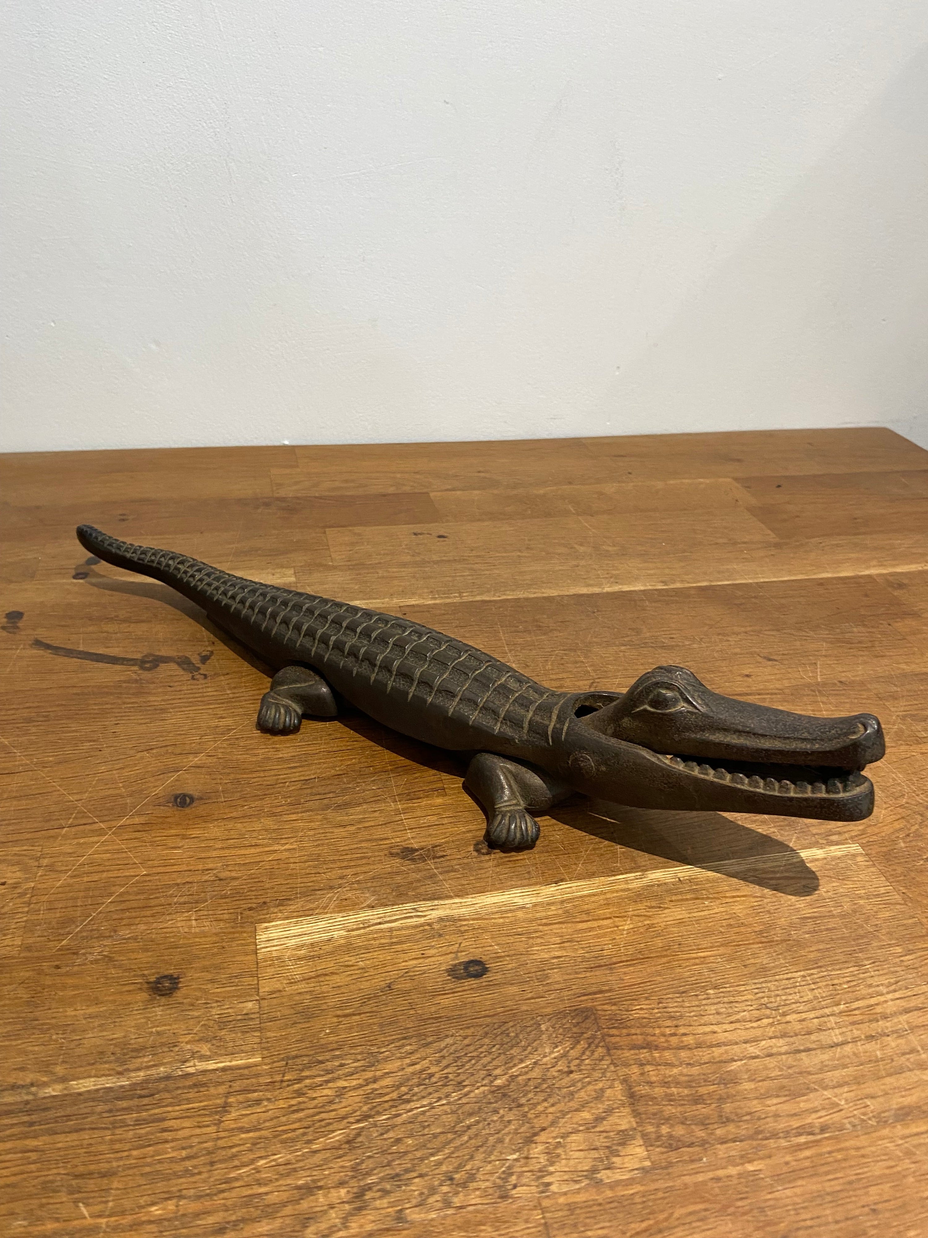 Vintage Nestor Cast Alligator/ Crocodile Nut Cracker. 15.5 Inches Long