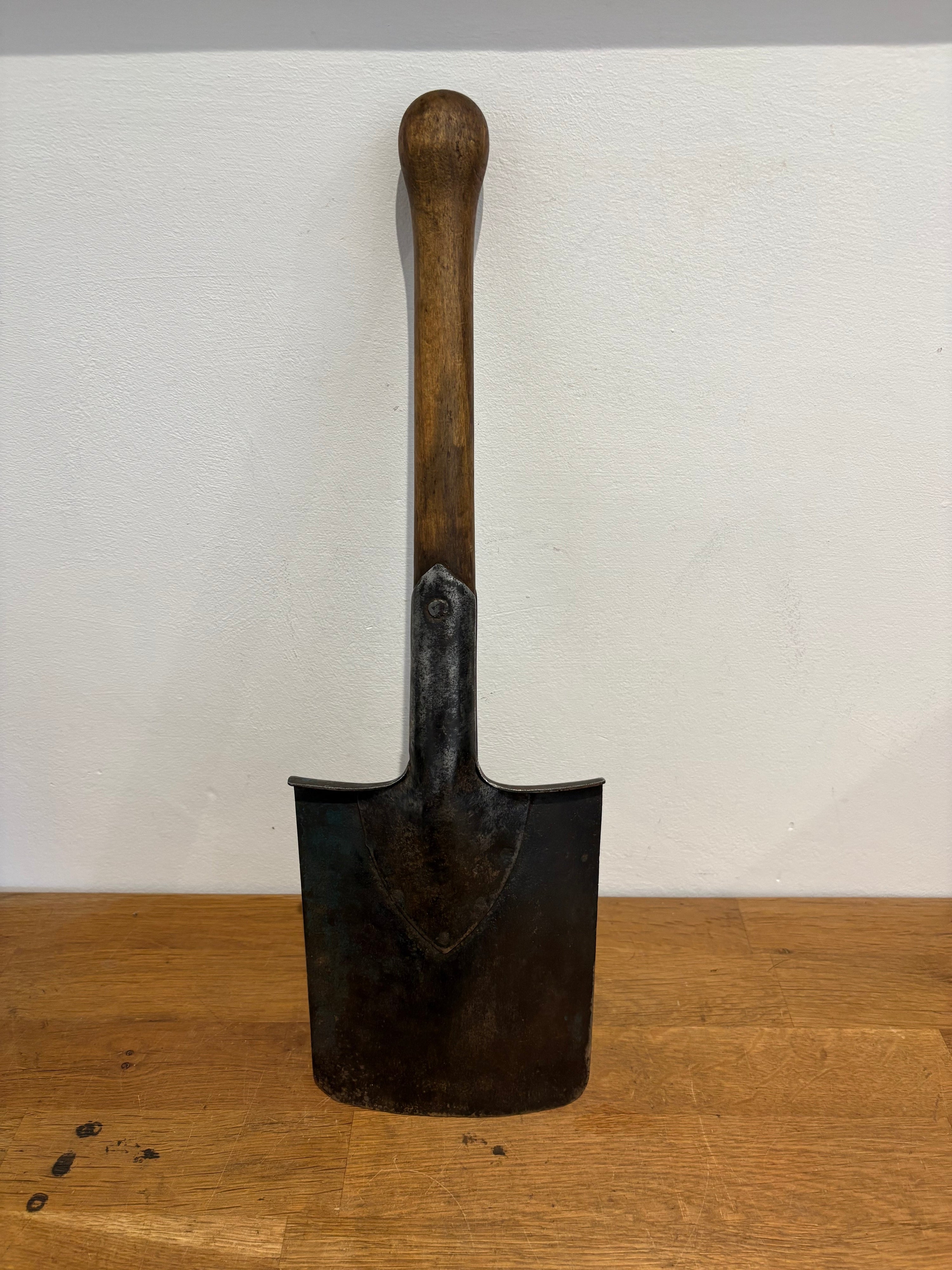 Antique small spade / strawberry spade