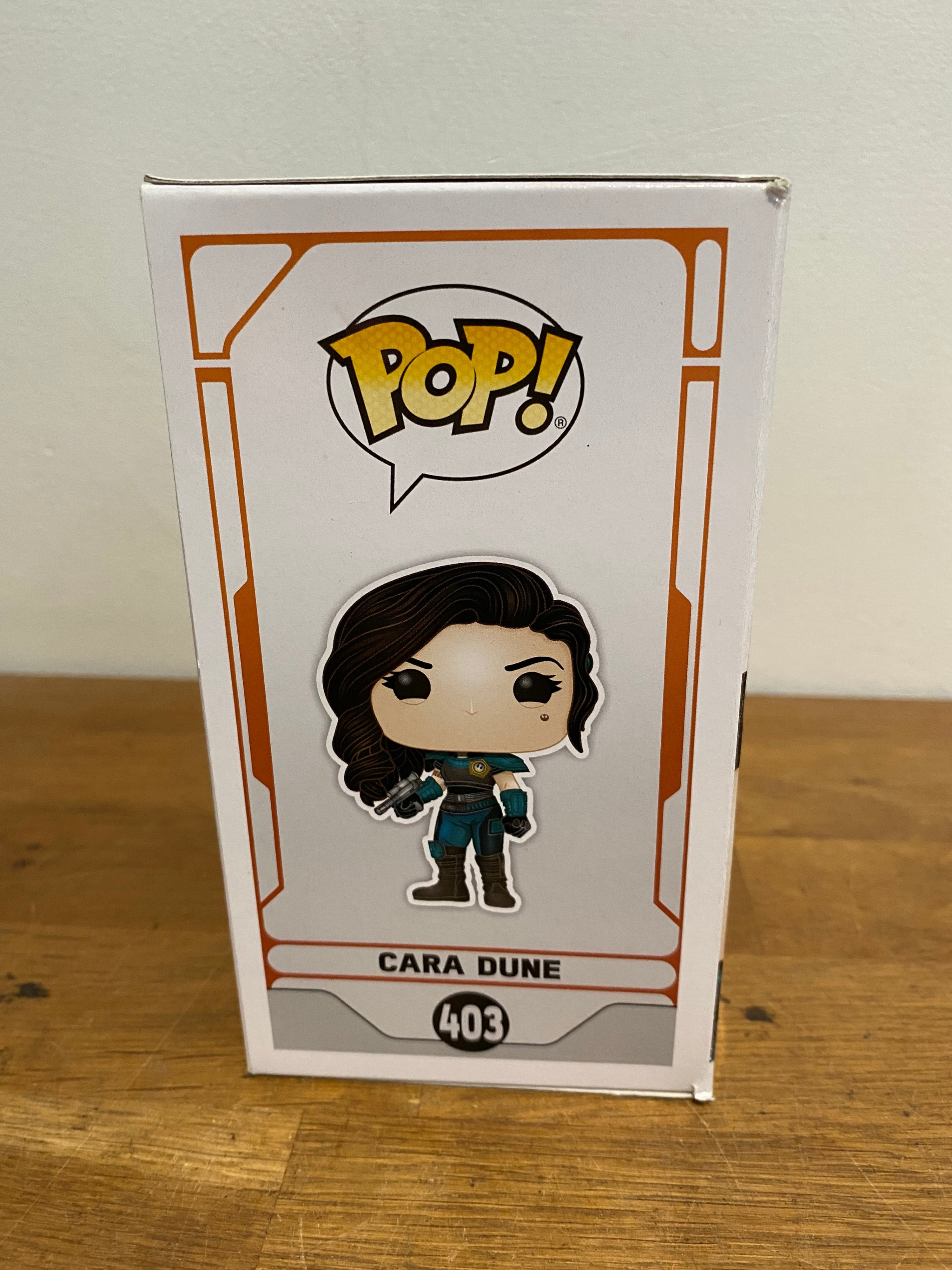 Funko pop , Star Wars , Cara Dune #403