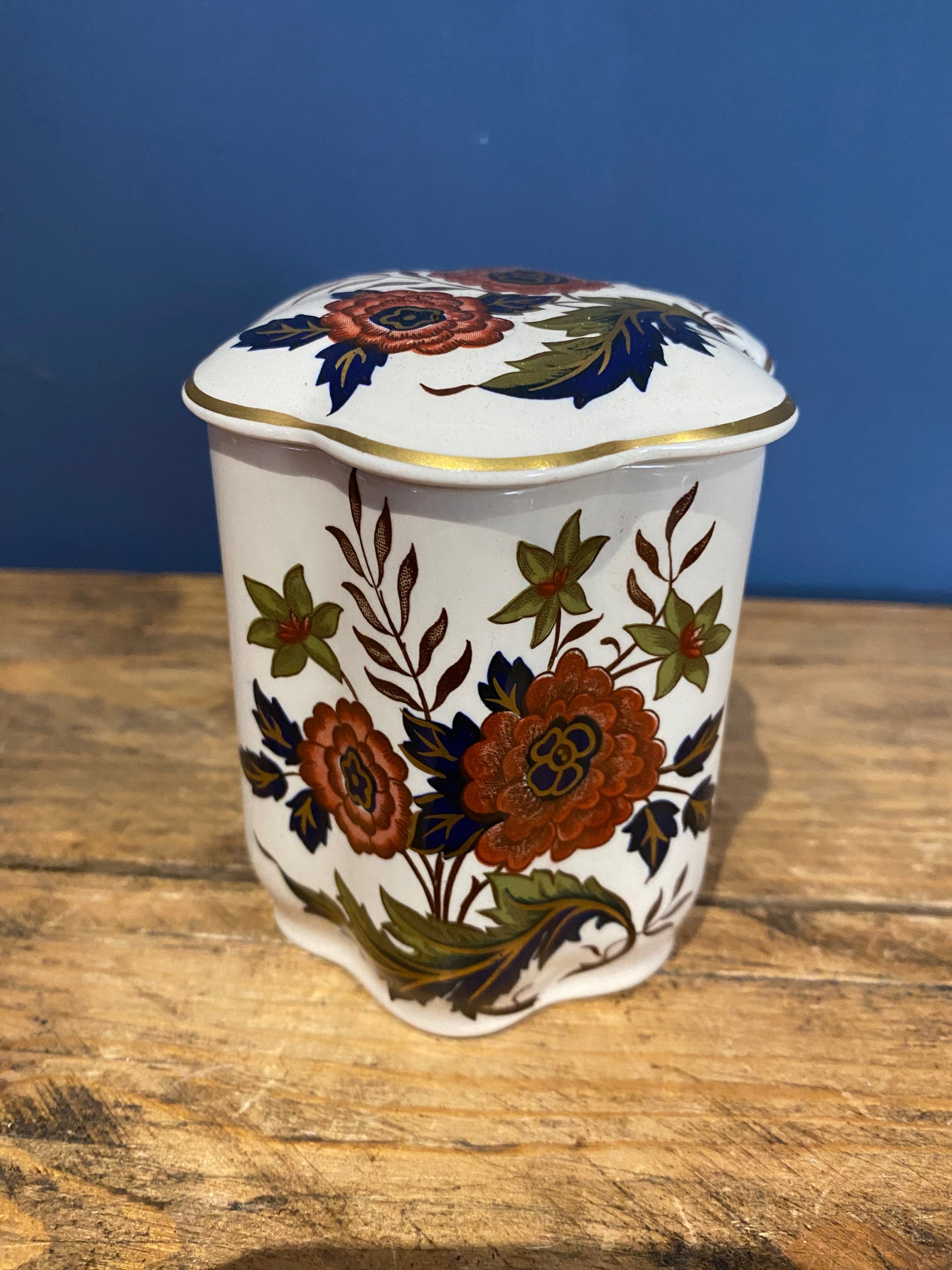 Royal Worcester, Palissy , Royale , Lidded Jar
