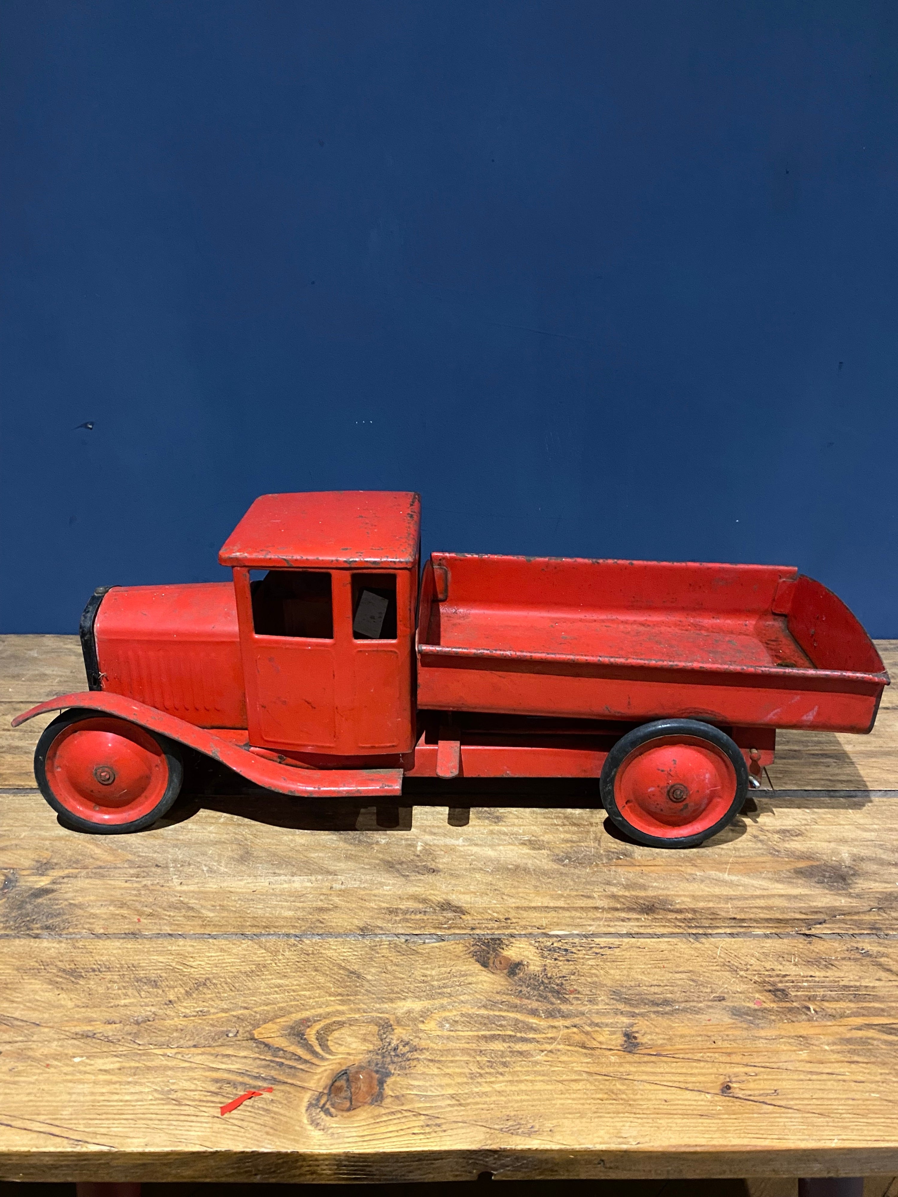 Early Triang Large Pressed Steel Tipper Truck , 1930’s