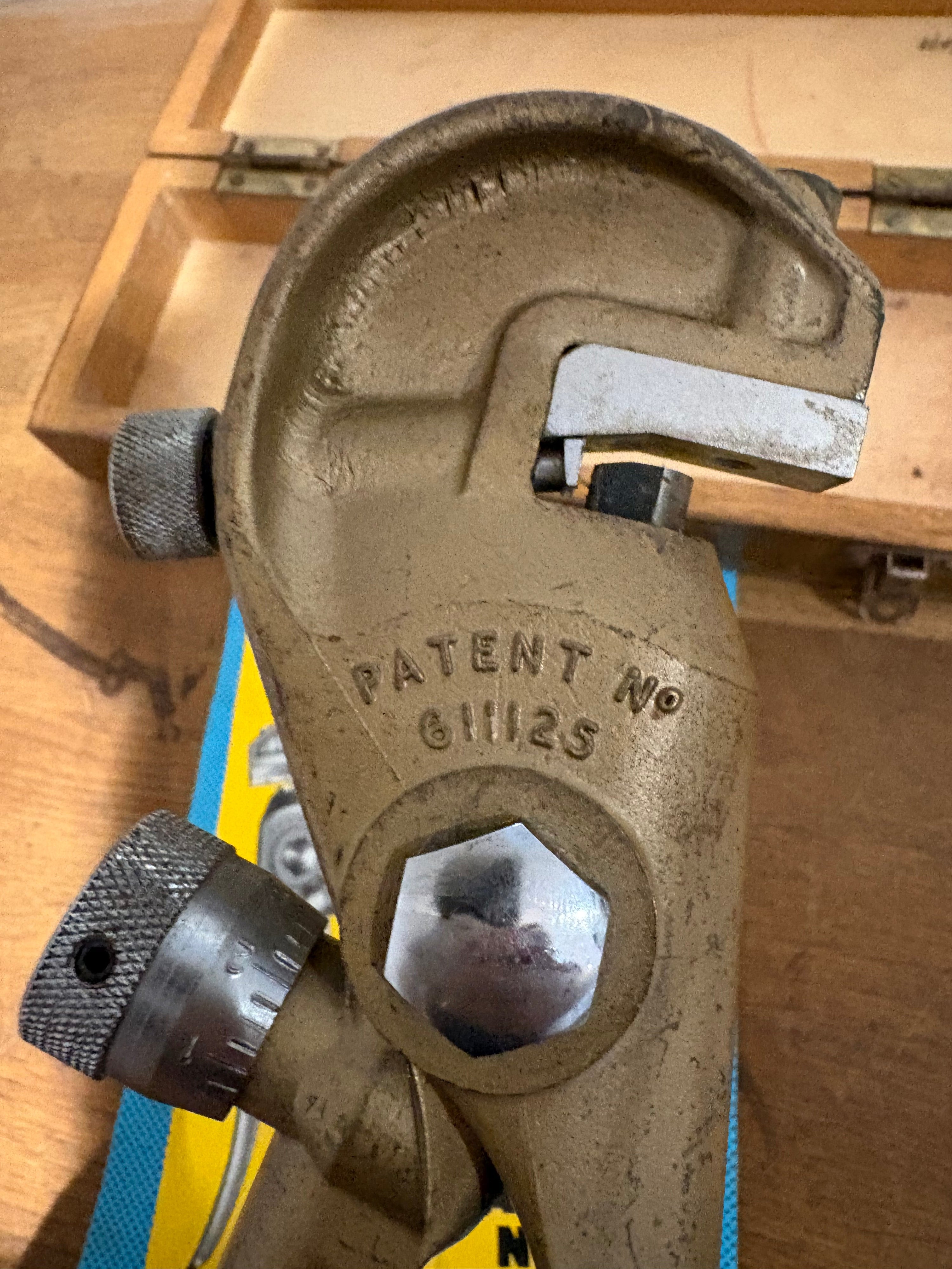 Vintage Eclipse No79 Saw Set . .