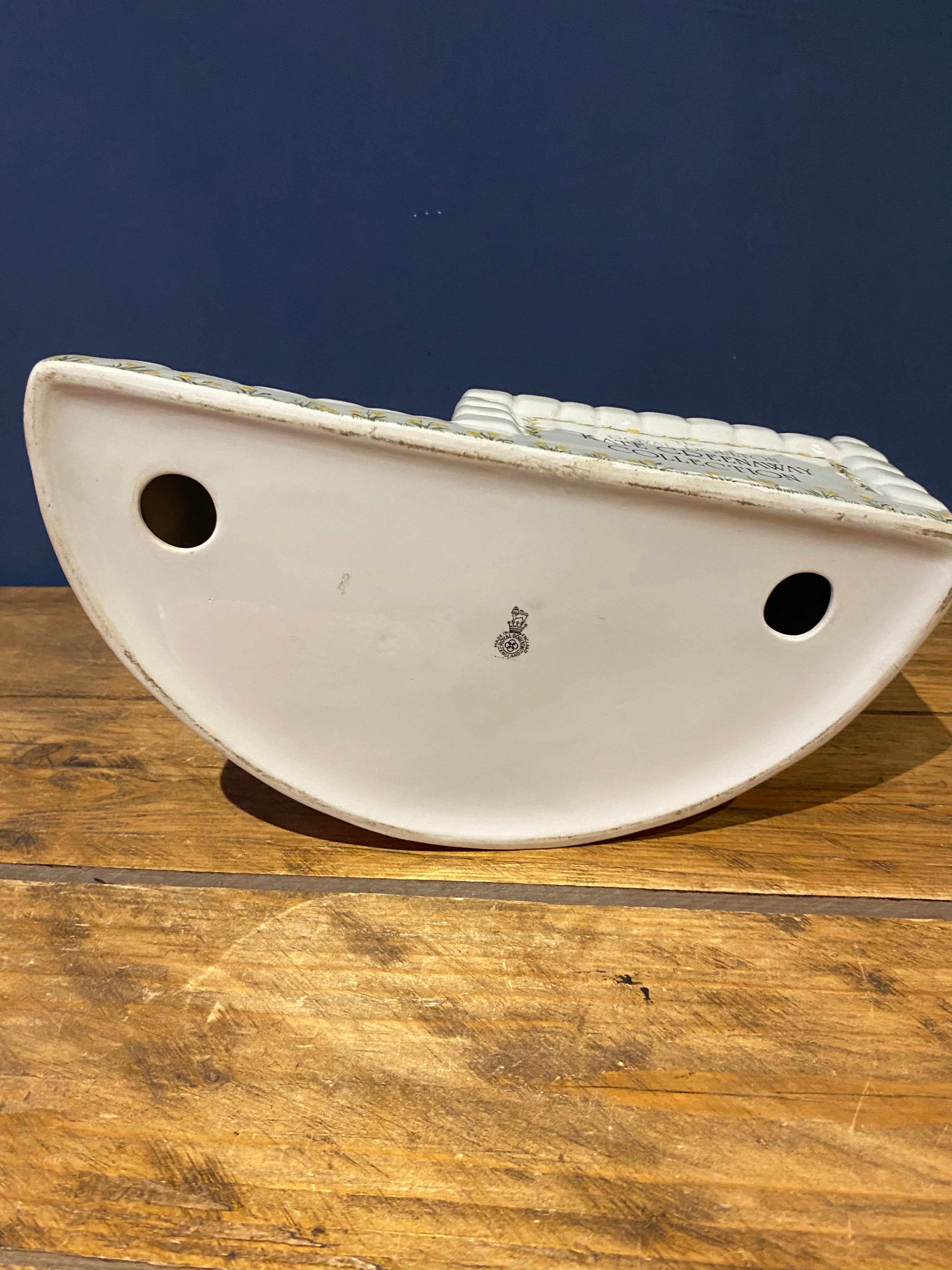 Royal Doulton, Kate Greenaway Collection, Ceramic Display Stand