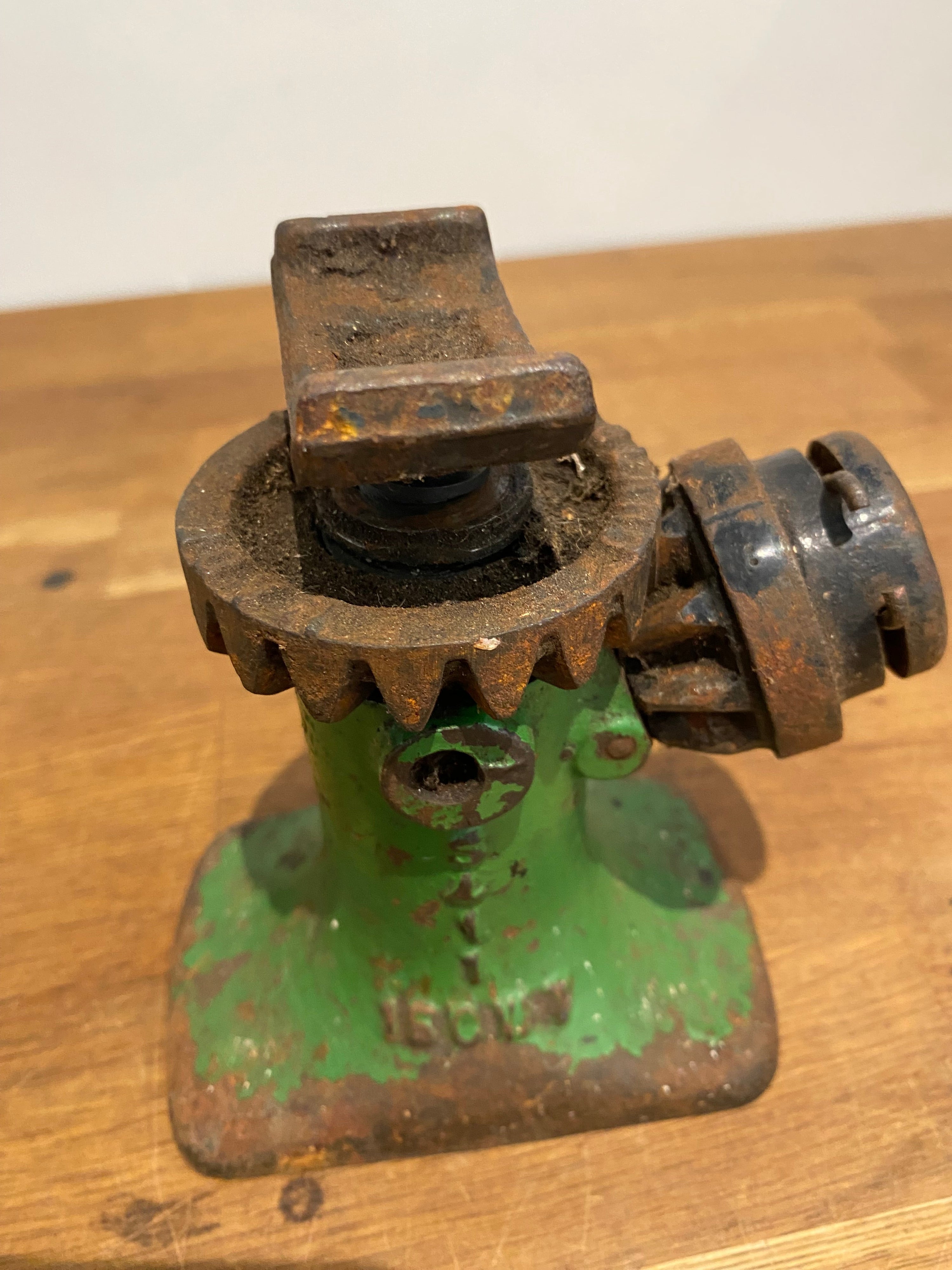 Vintage Lake & Elliot Car Jack , As Found But Not Seized