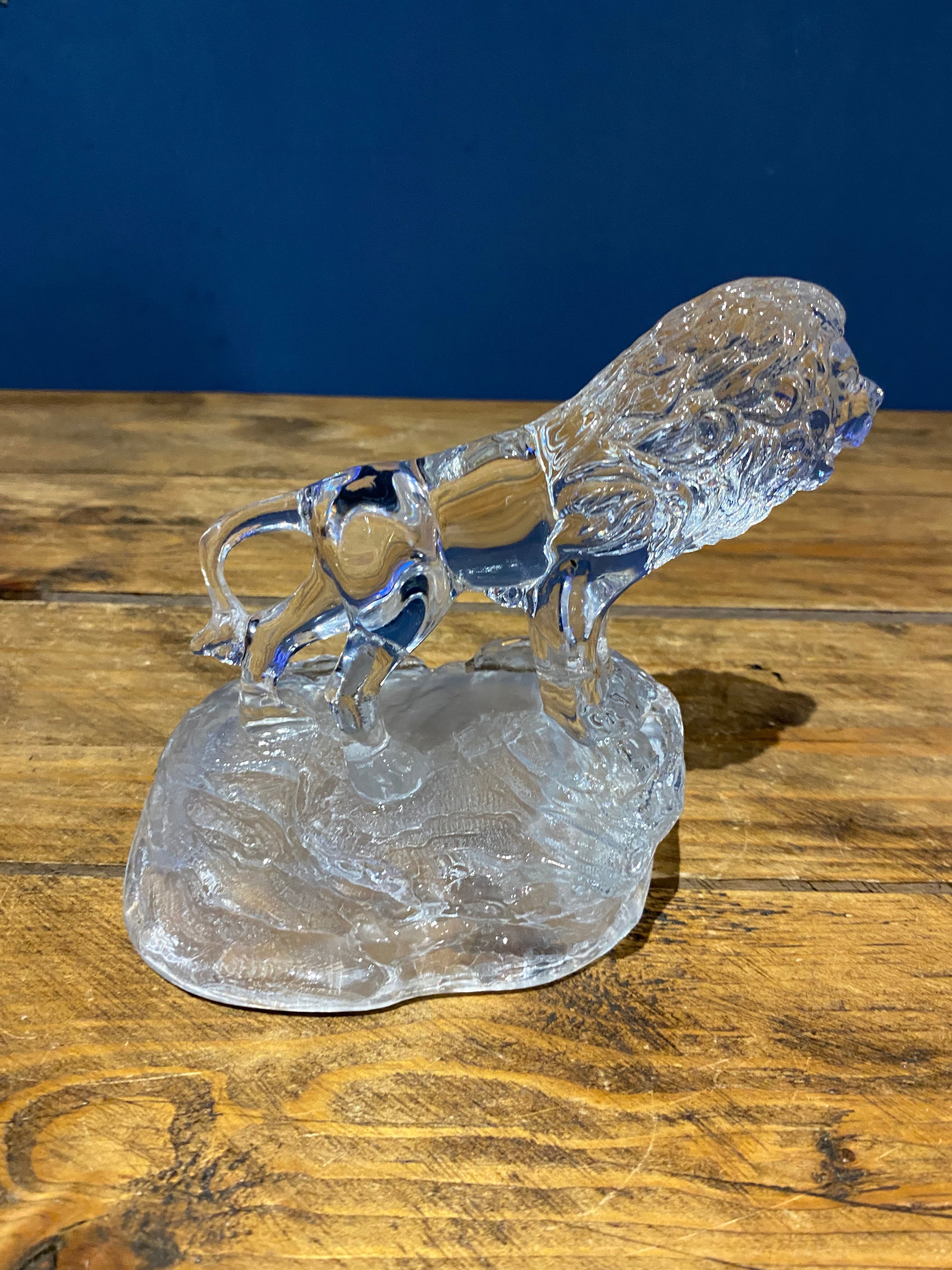 Decorative Lead Crystal Lion Ornament