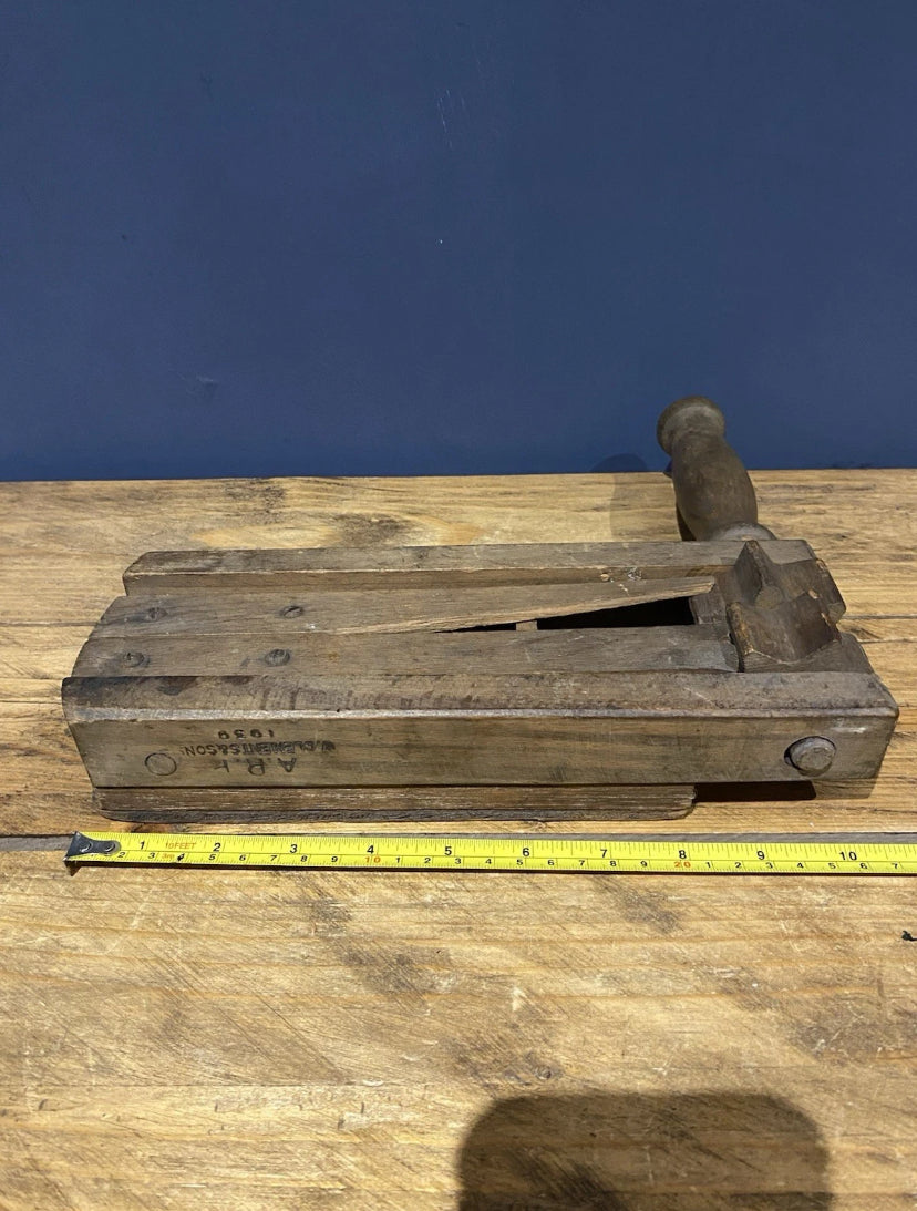 WW 2 BRITISH AIR RAID PRECAUTIONS GAS RATTLE DATED 1939 BY CLEMENTS & SONS