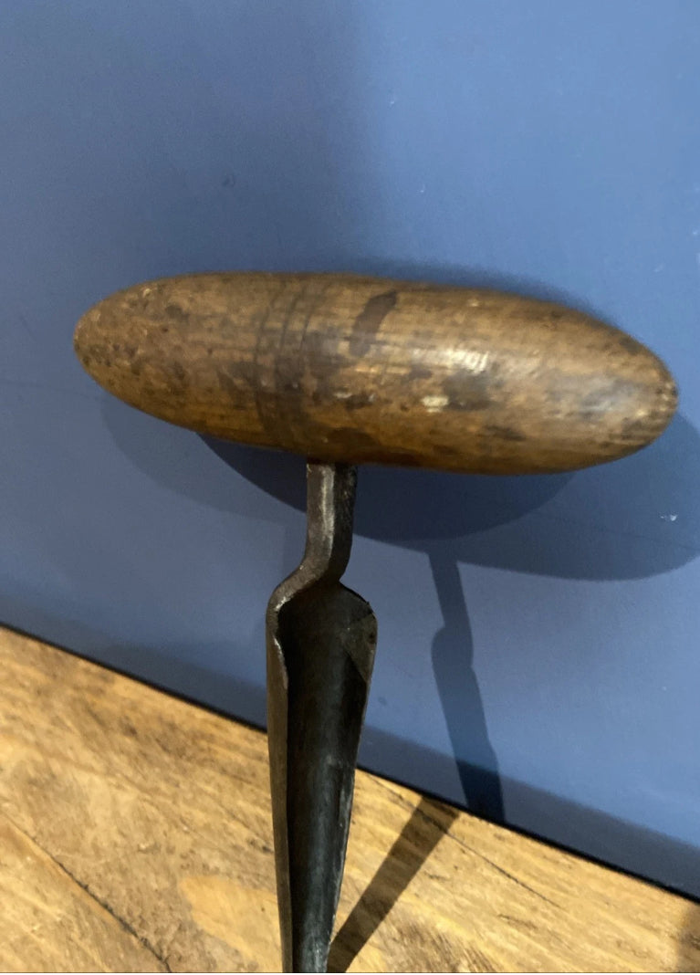 Antique Auger, Gimlet, Hole Borer , Hole Starter