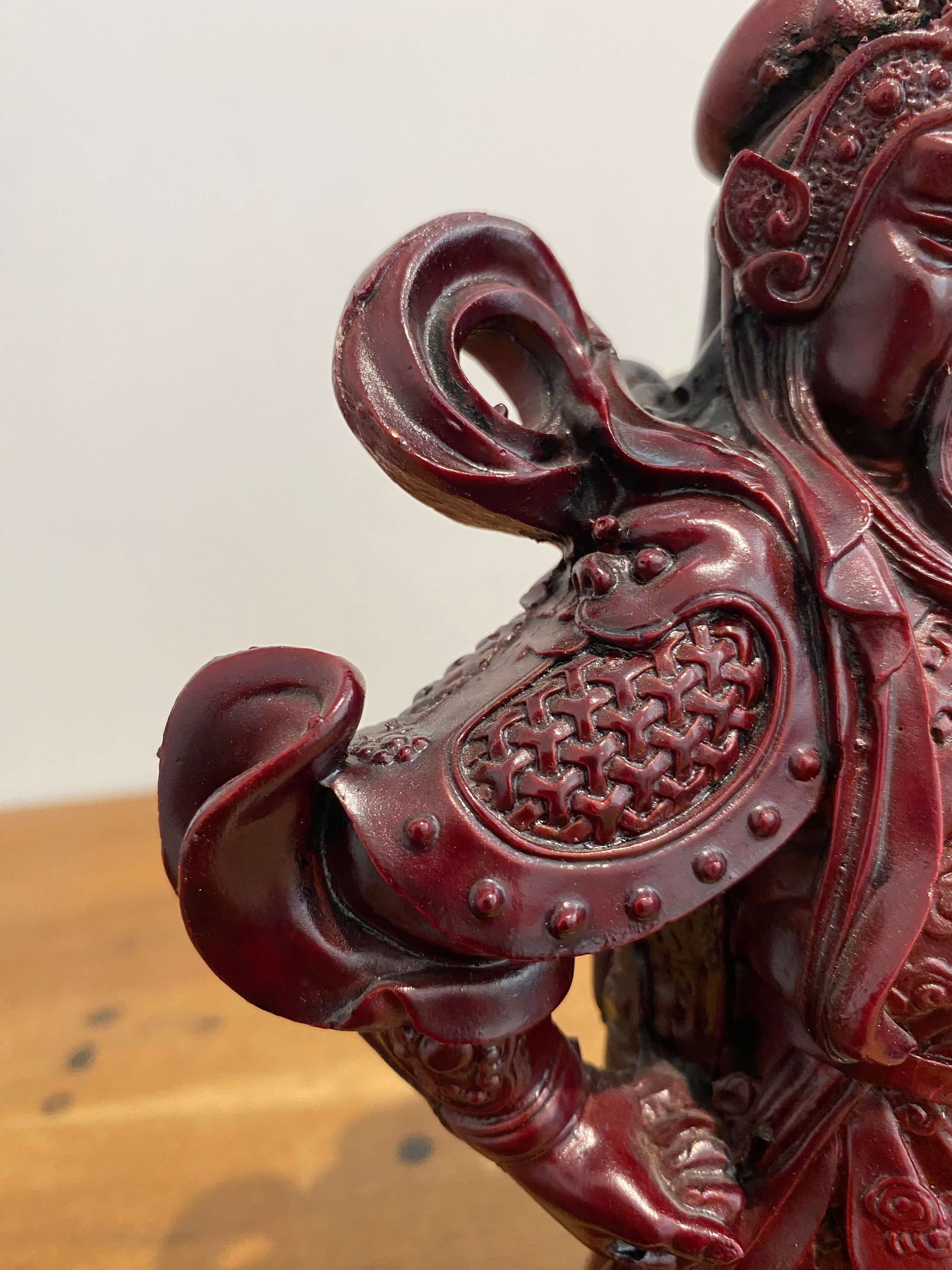 Chinese General Kwan Cinnabar Colour Resin Figure / 10” Statue