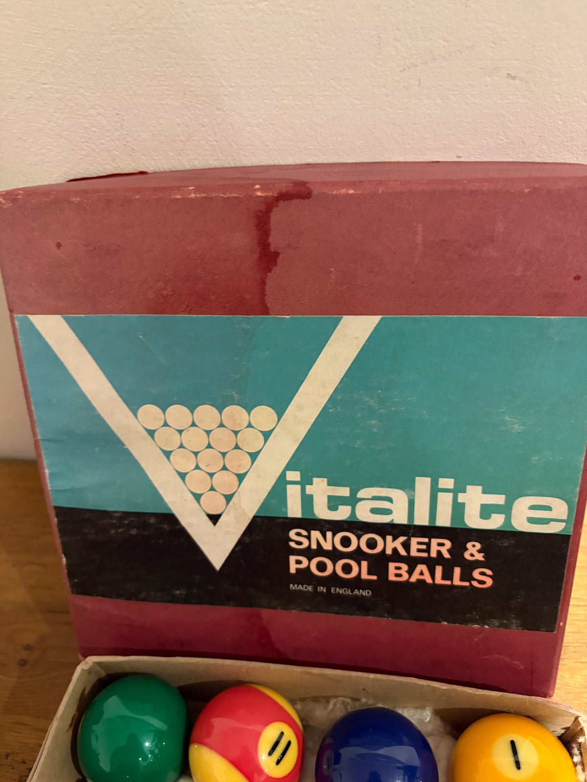 Vintage Vitalite Pool Ball Set , 1.7/8 Size .