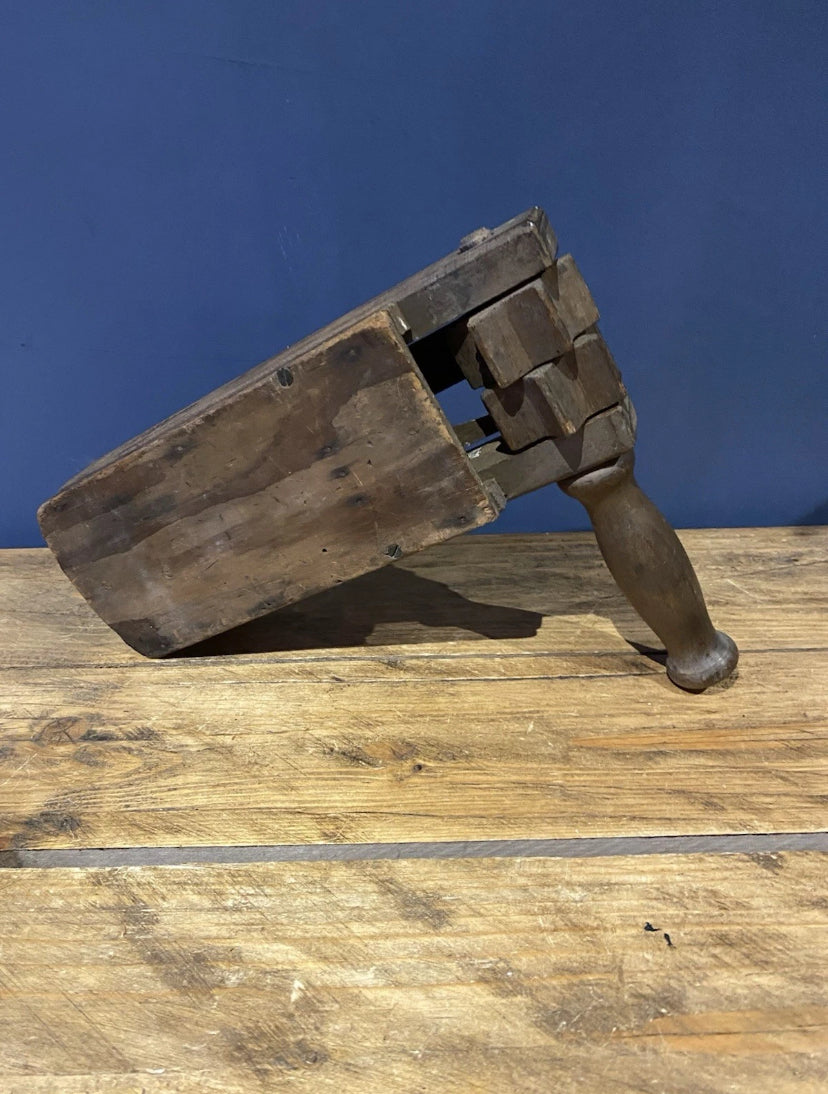WW 2 BRITISH AIR RAID PRECAUTIONS GAS RATTLE DATED 1939 BY CLEMENTS & SONS