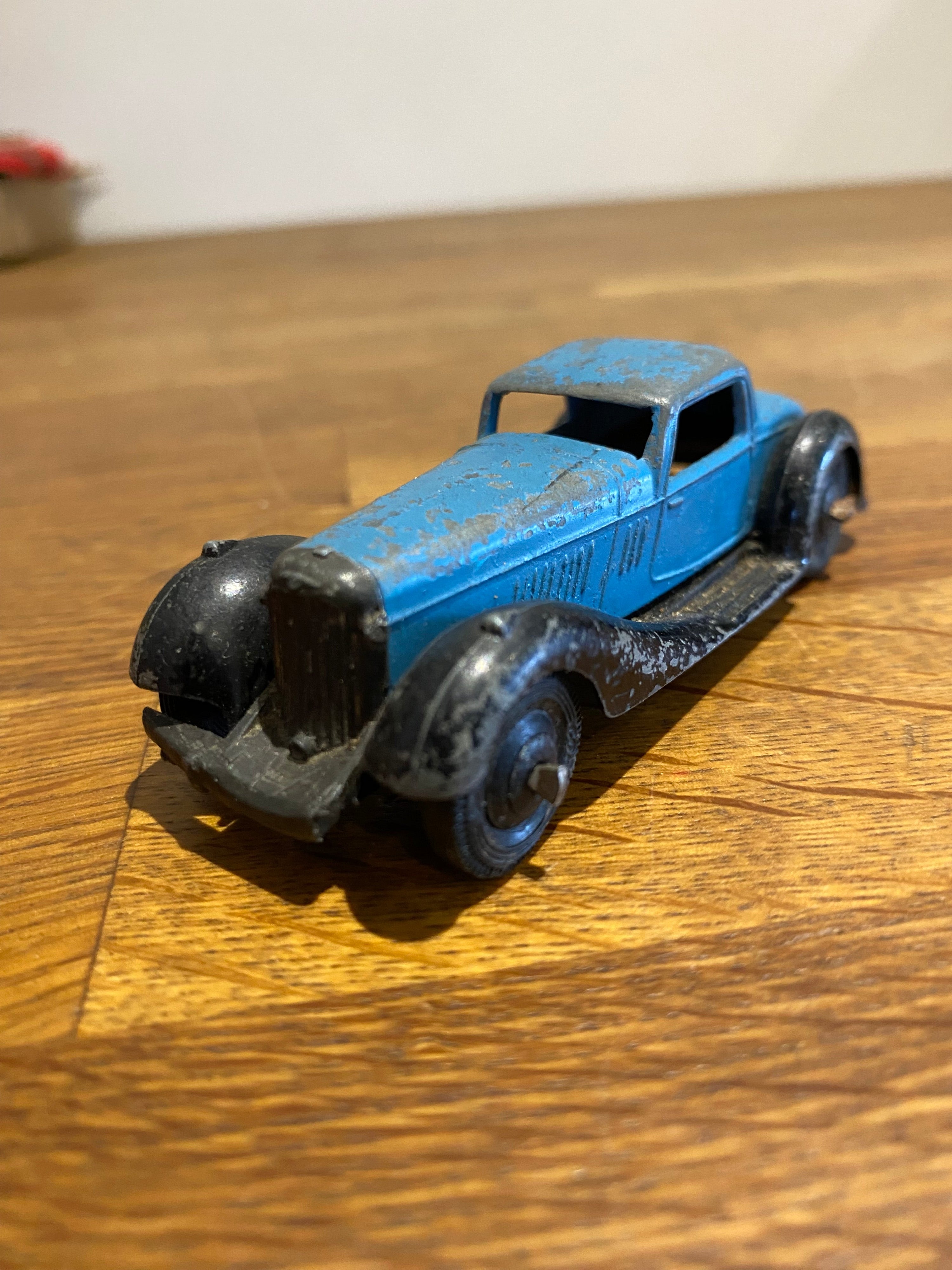 Early Dinky Toys Diecast Toy Car