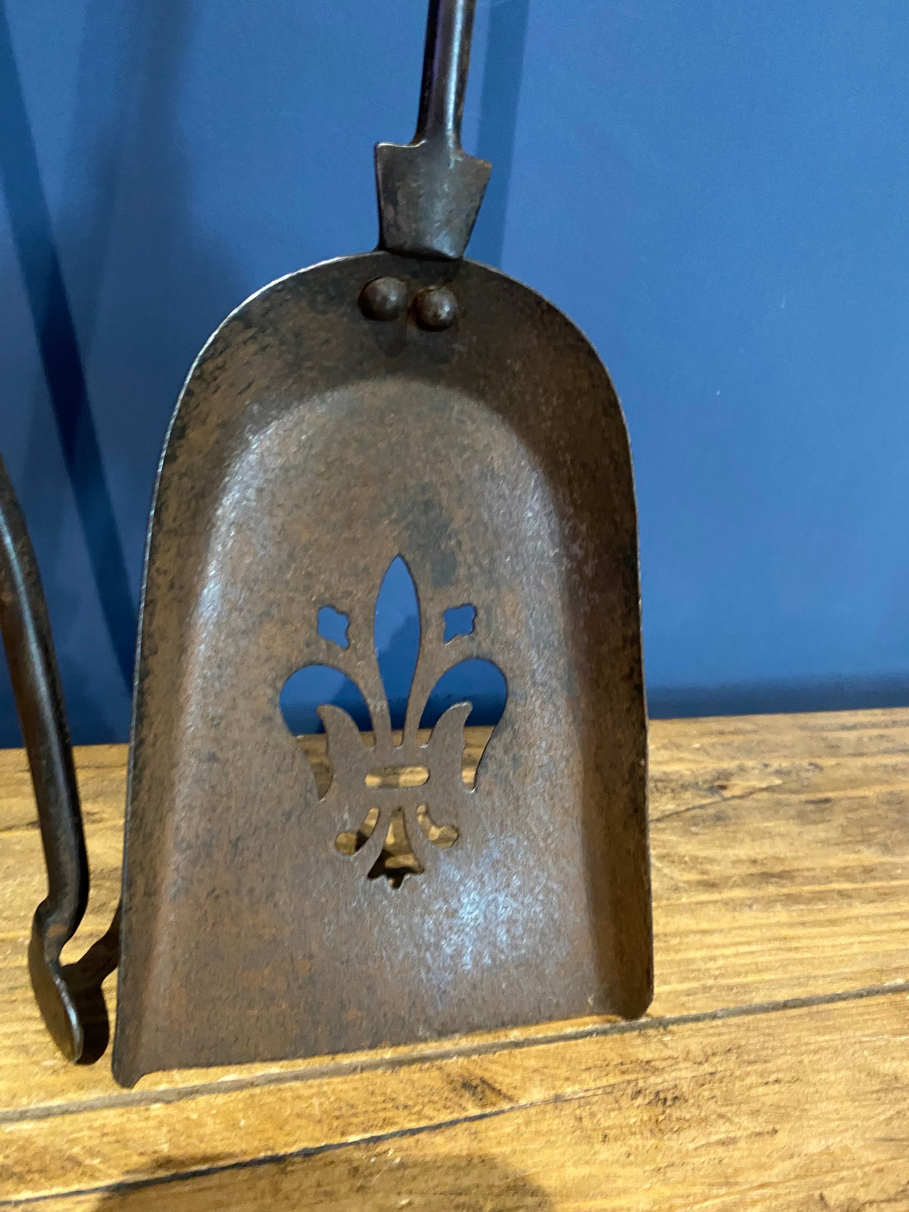 Antique Fireside Tongs And Shovel/scoop