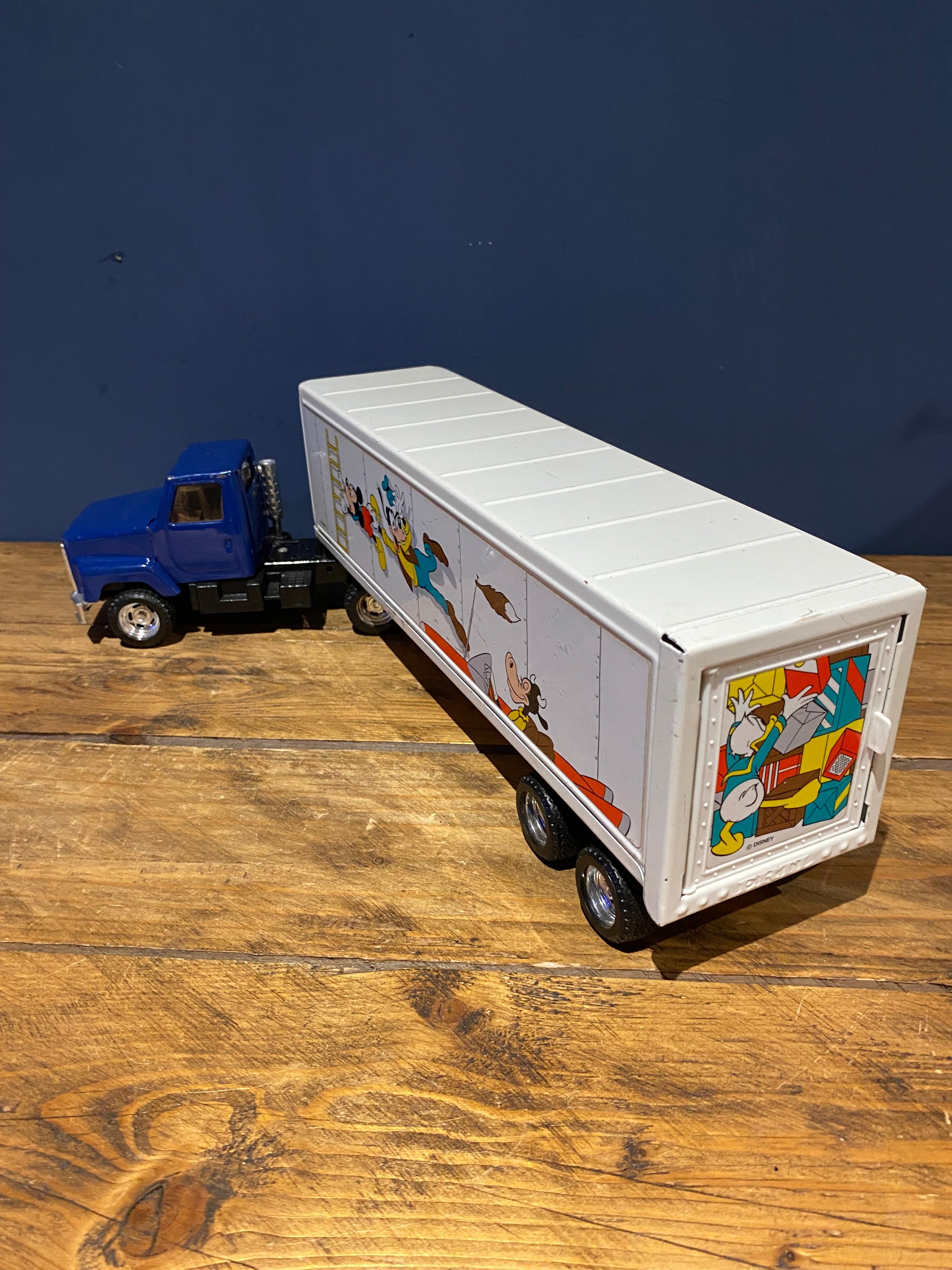 Vintage ERTL Disney Articulated Truck / Lorry.
