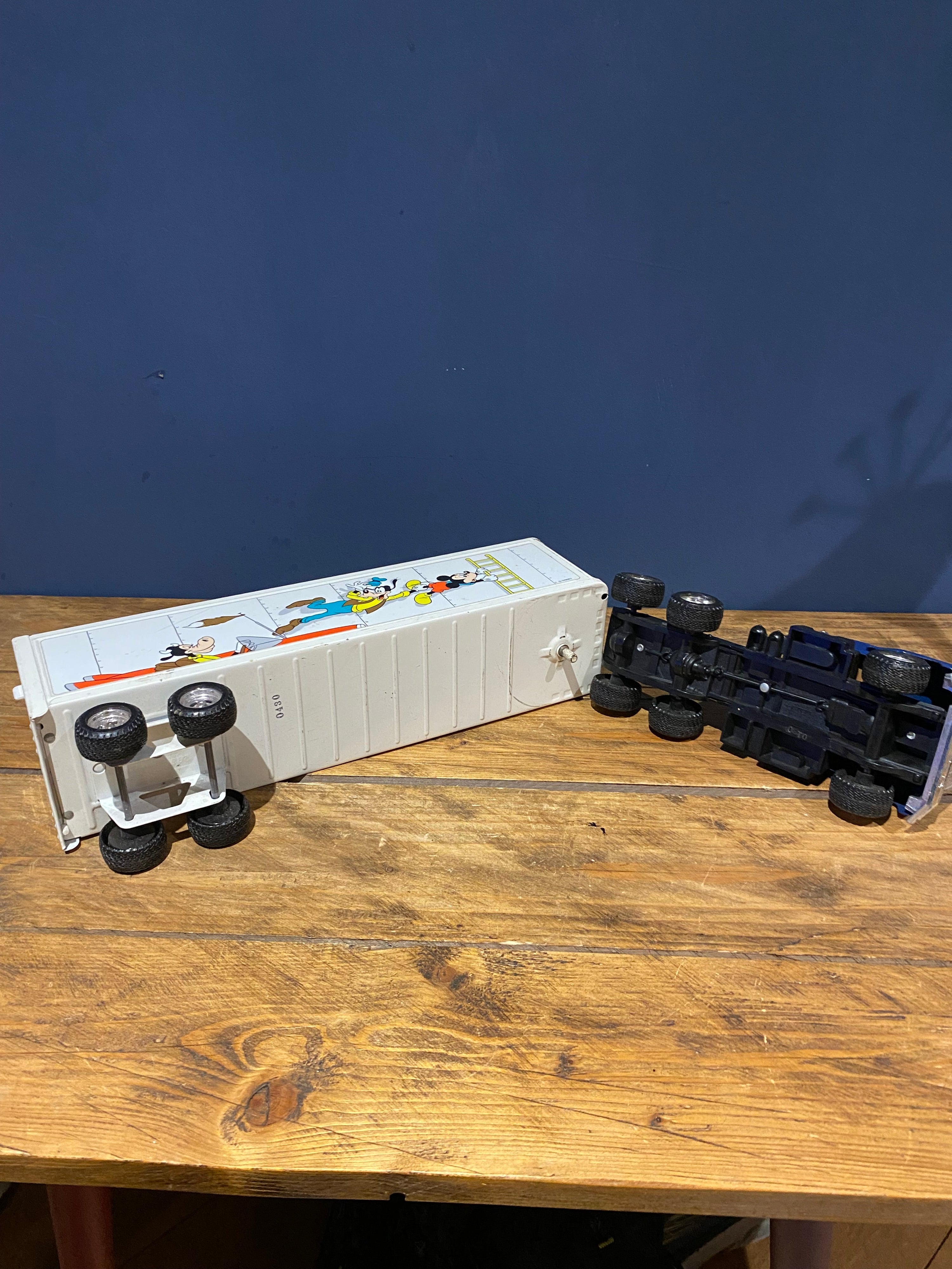 Vintage ERTL Disney Articulated Truck / Lorry.