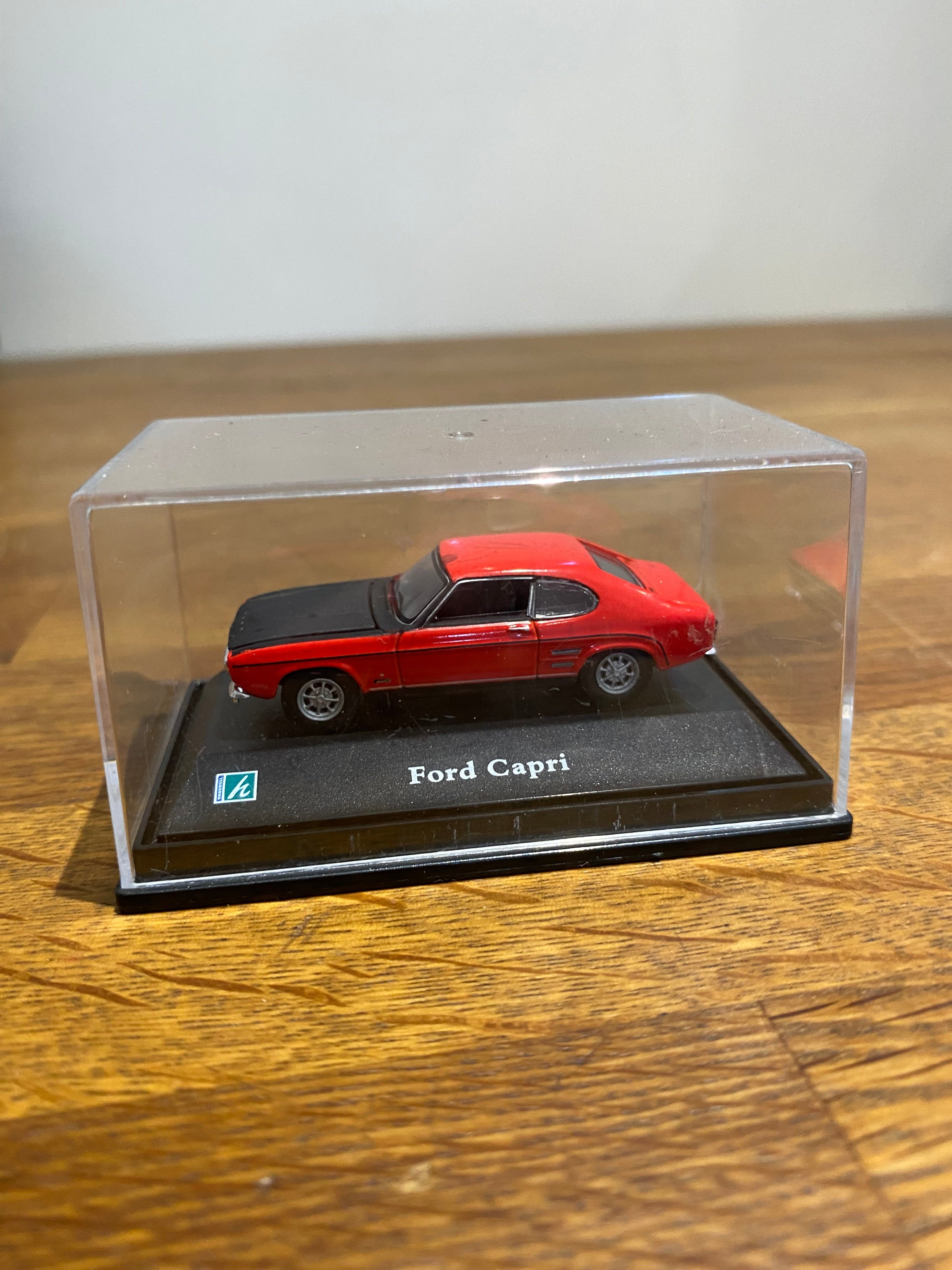 Hongwell Ford Capri scale model , 1-72 scale