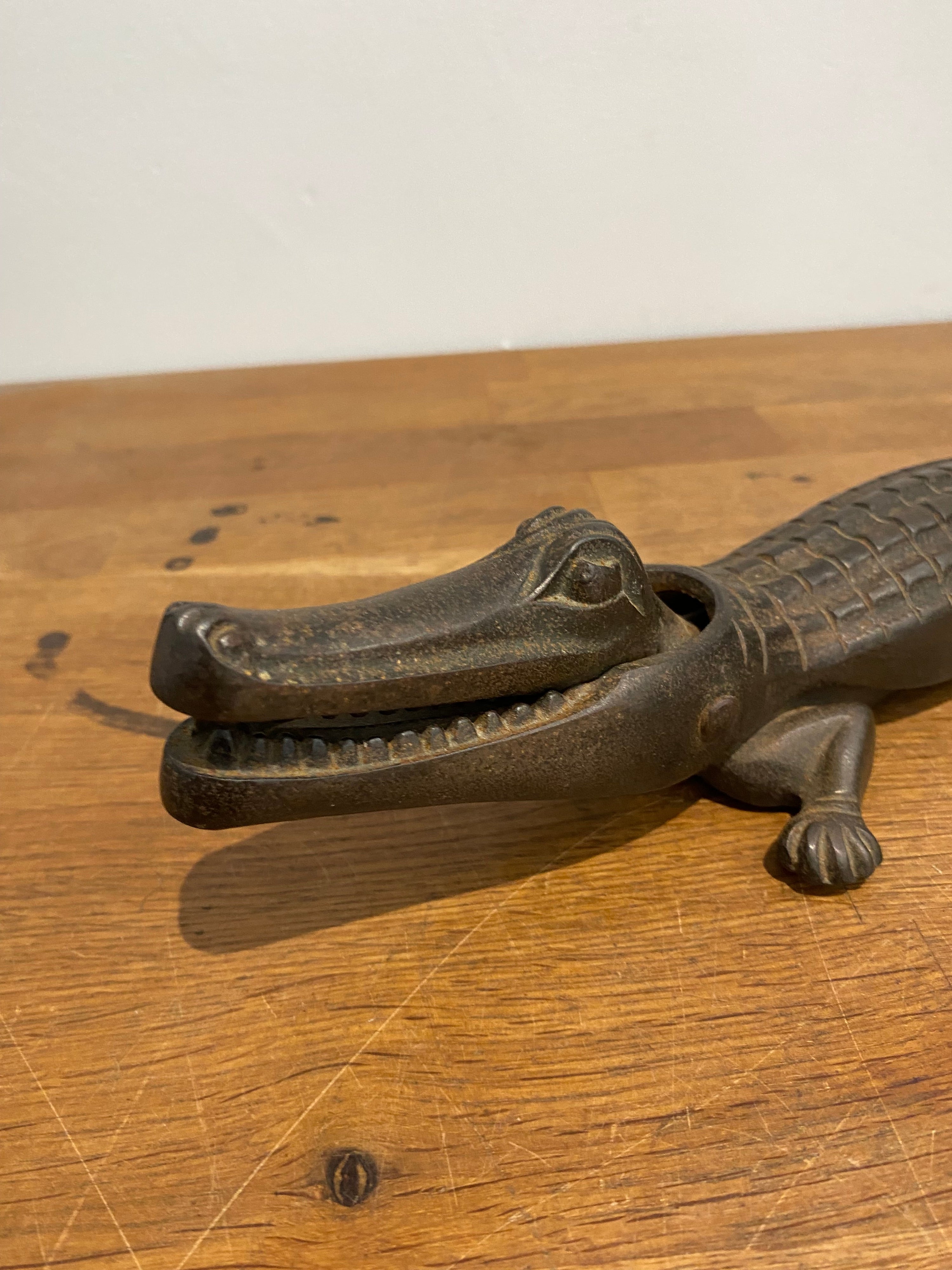 Vintage Nestor Cast Alligator/ Crocodile Nut Cracker. 15.5 Inches Long