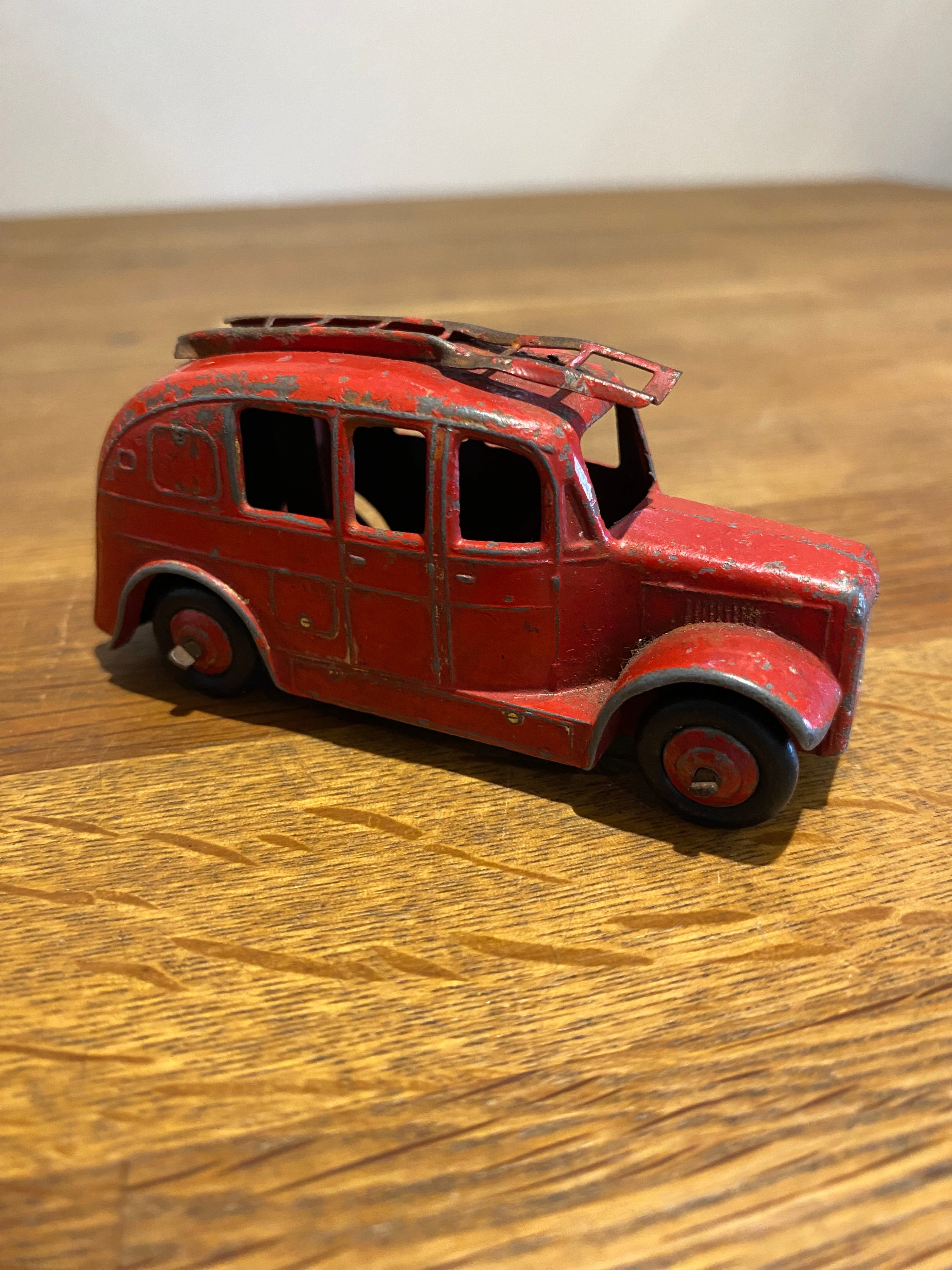 Vintage Early Dinky Toys Diecast Fire Engine
