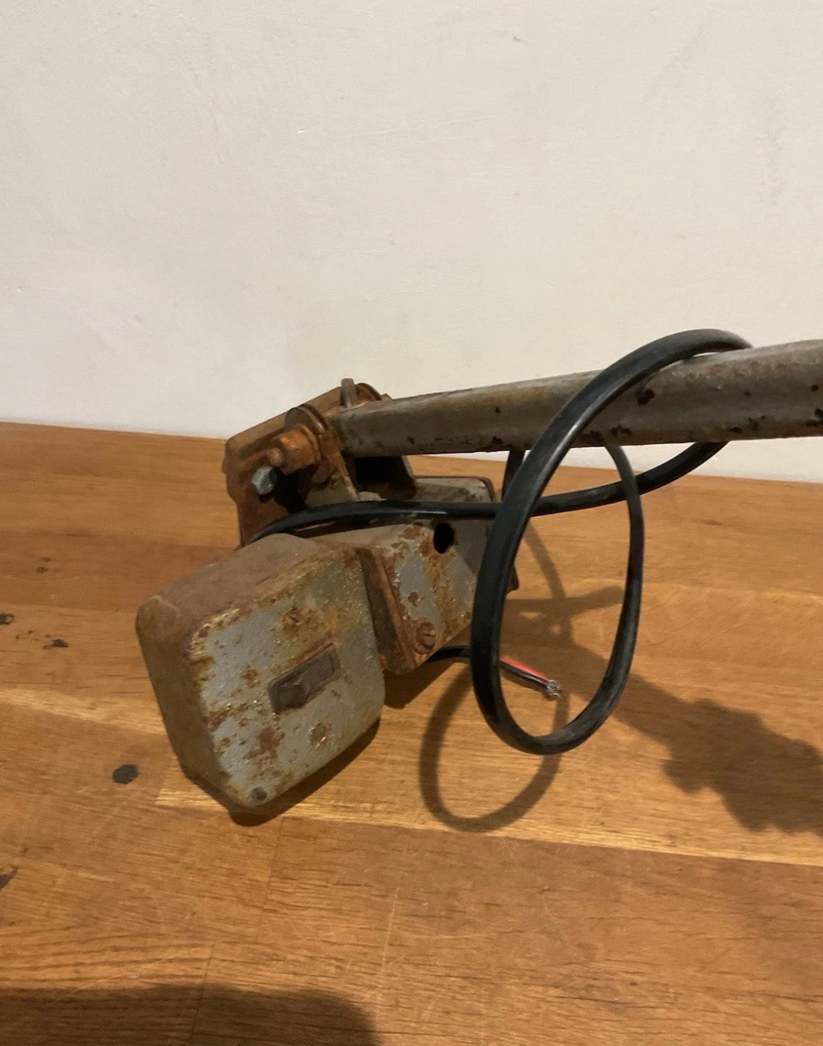 Vintage Industrial 3 Arm Machinists Engineers Bench Lamp / Light