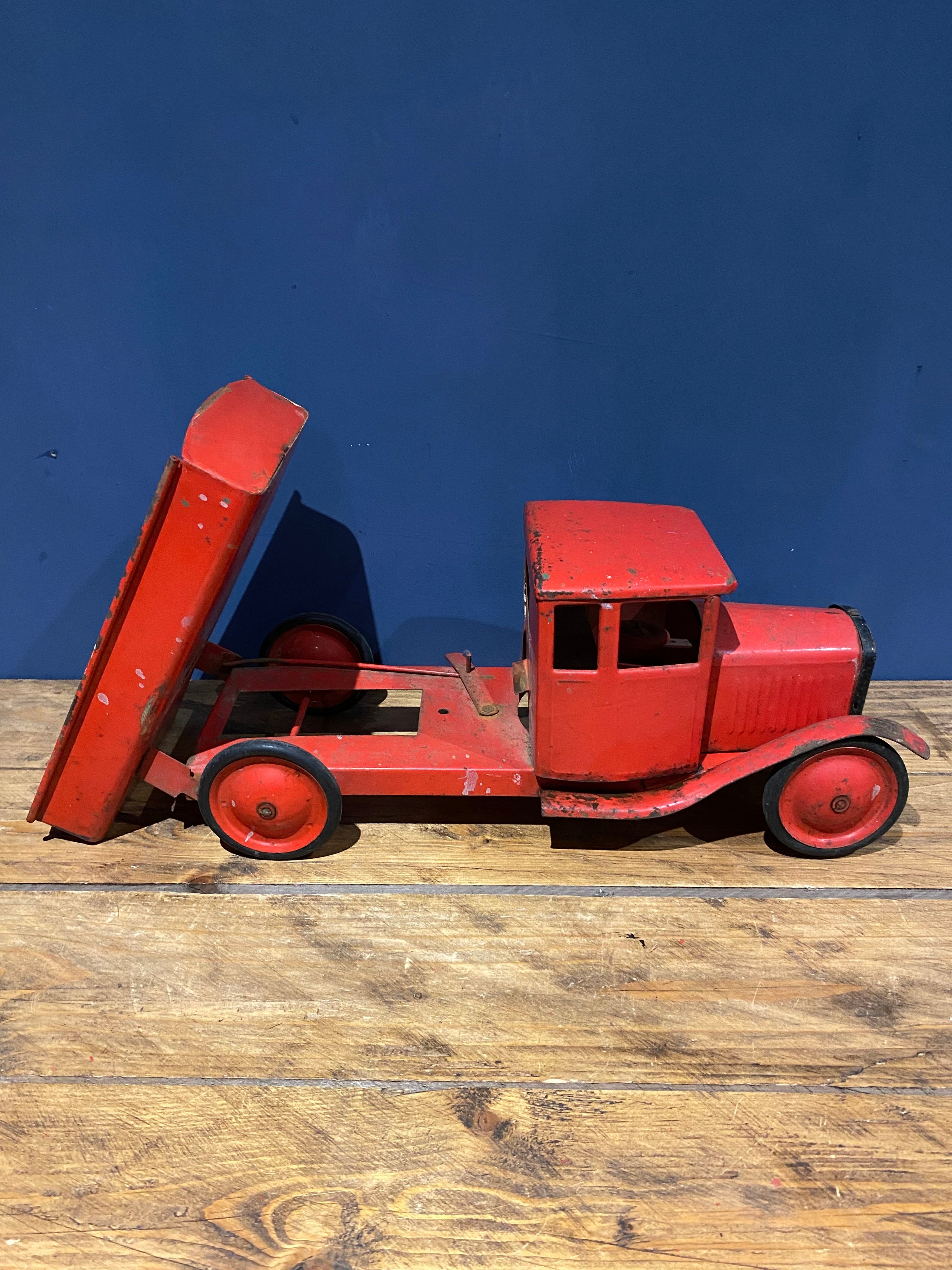 Early Triang Large Pressed Steel Tipper Truck , 1930’s
