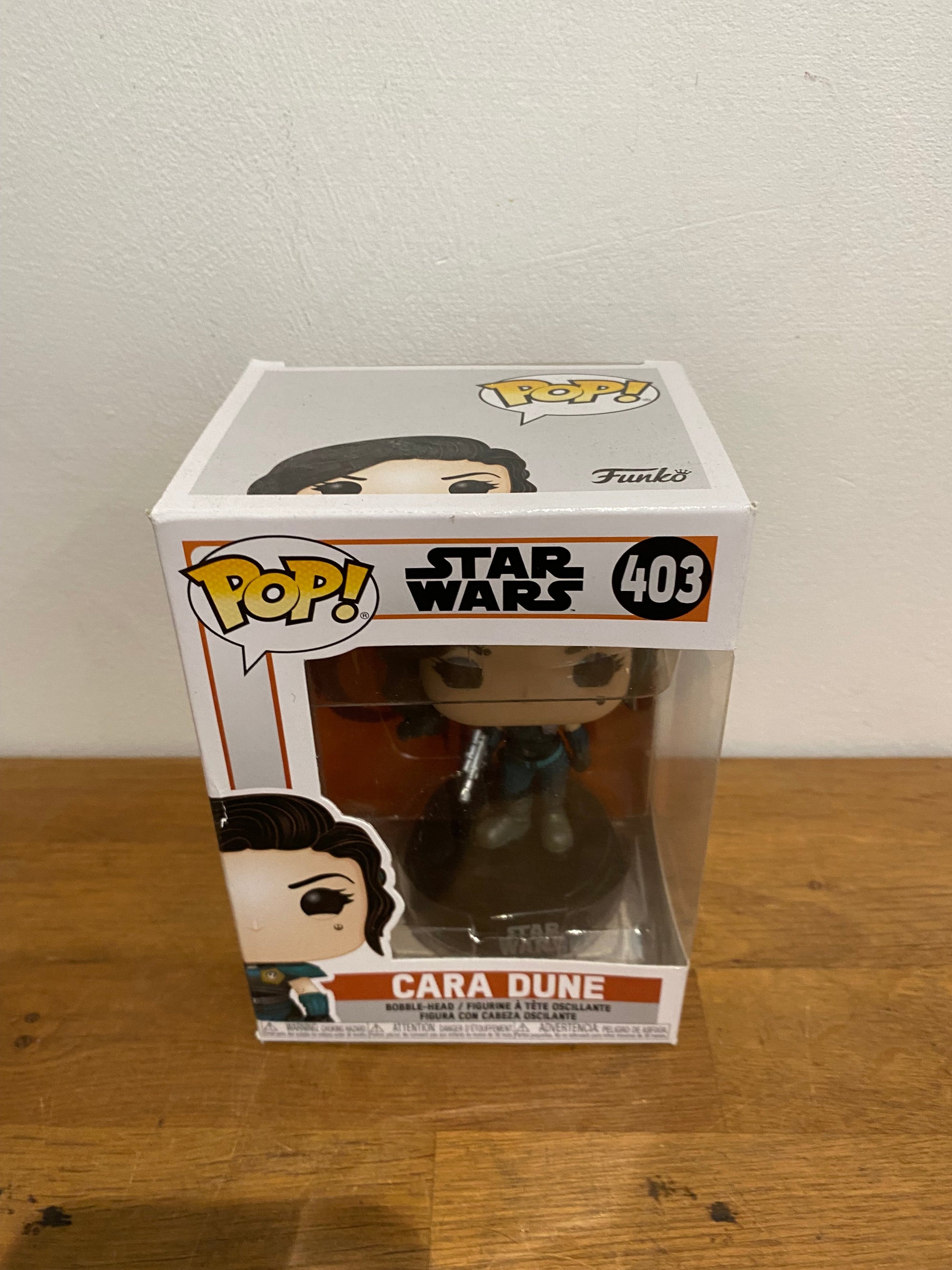 Funko pop , Star Wars , Cara Dune #403