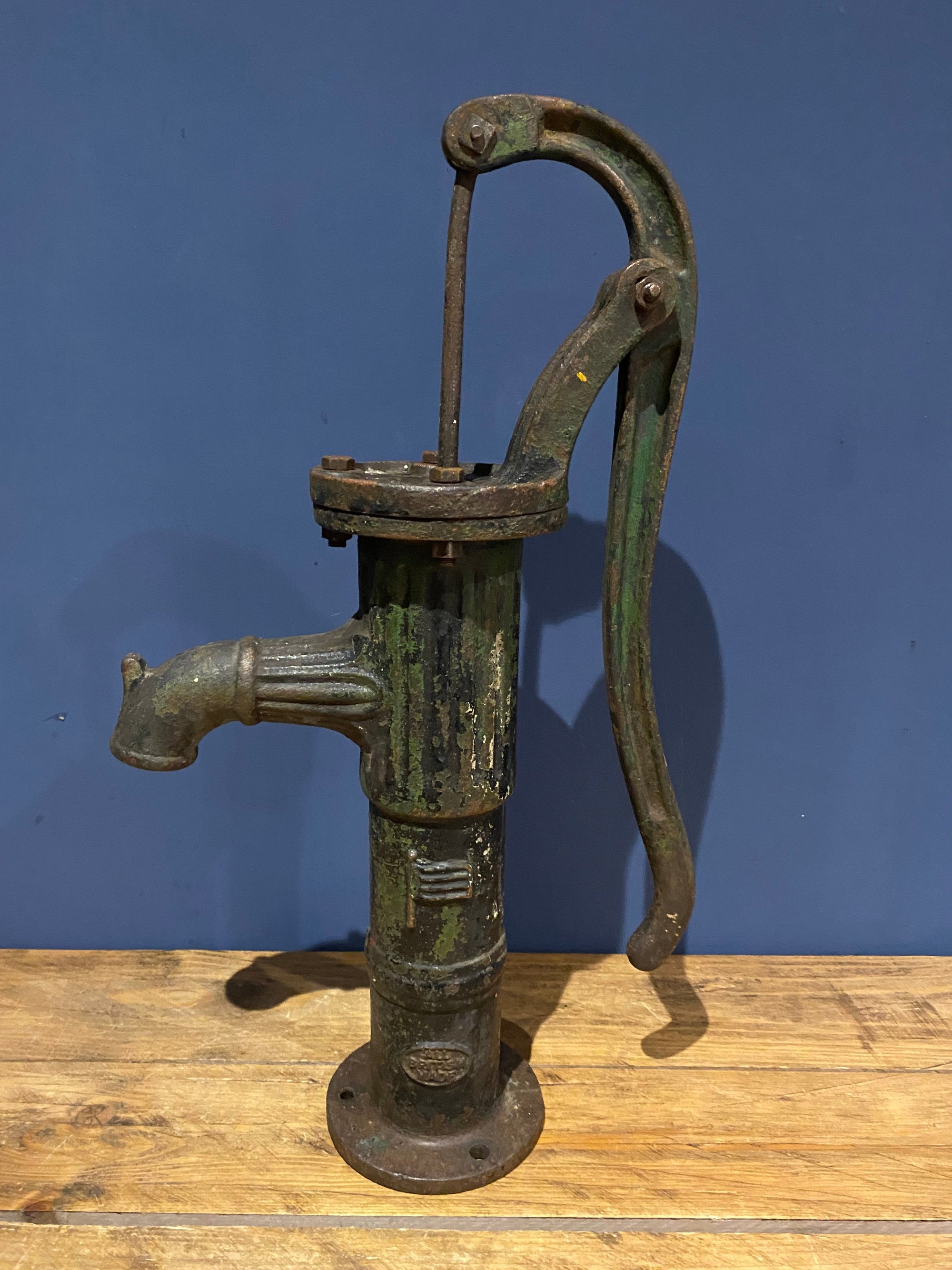 Antique Victorian Cast Iron Water Pump / Garden Architecture