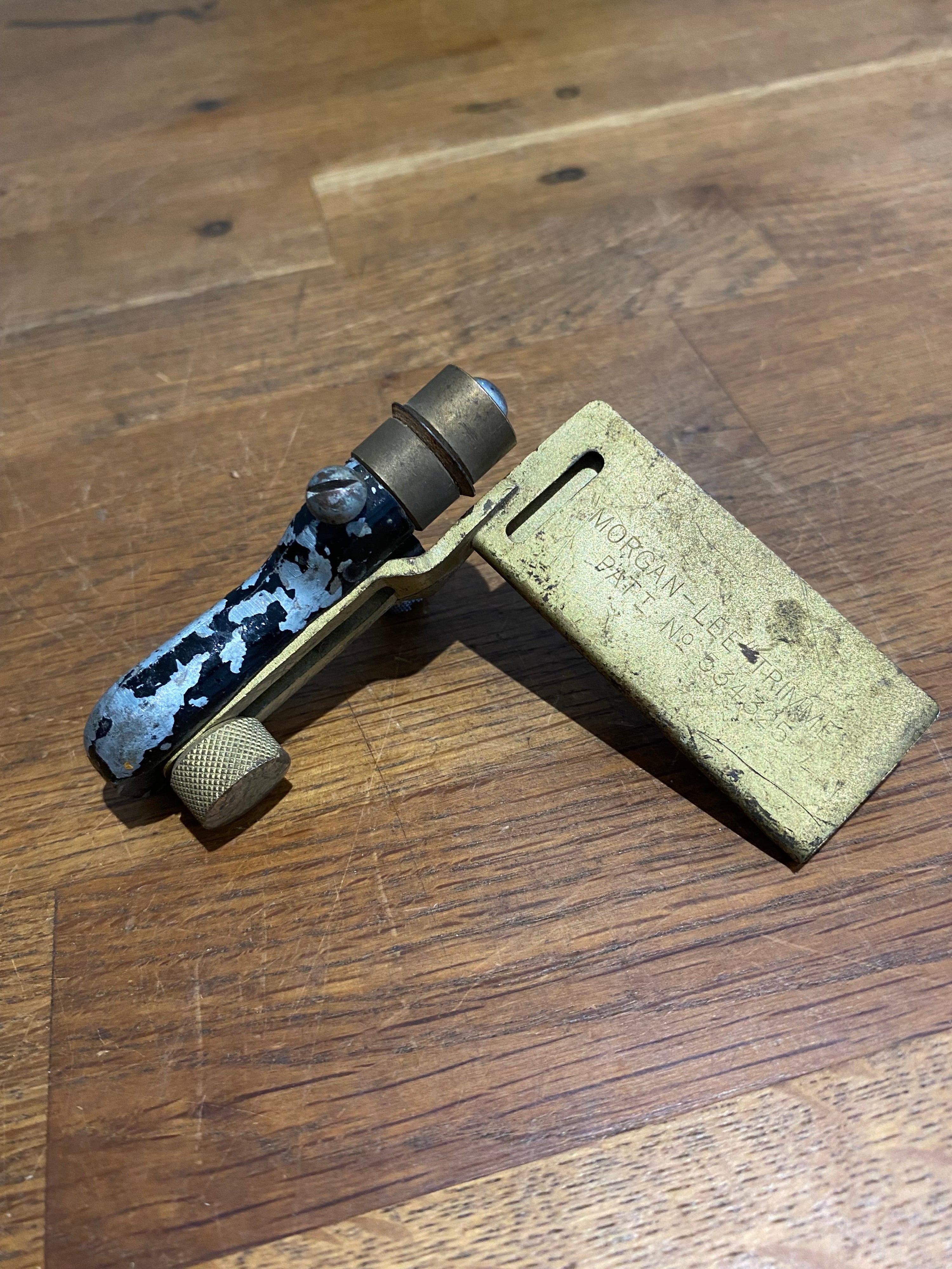 Vintage Morgan Lee Wall Paper Trimmer