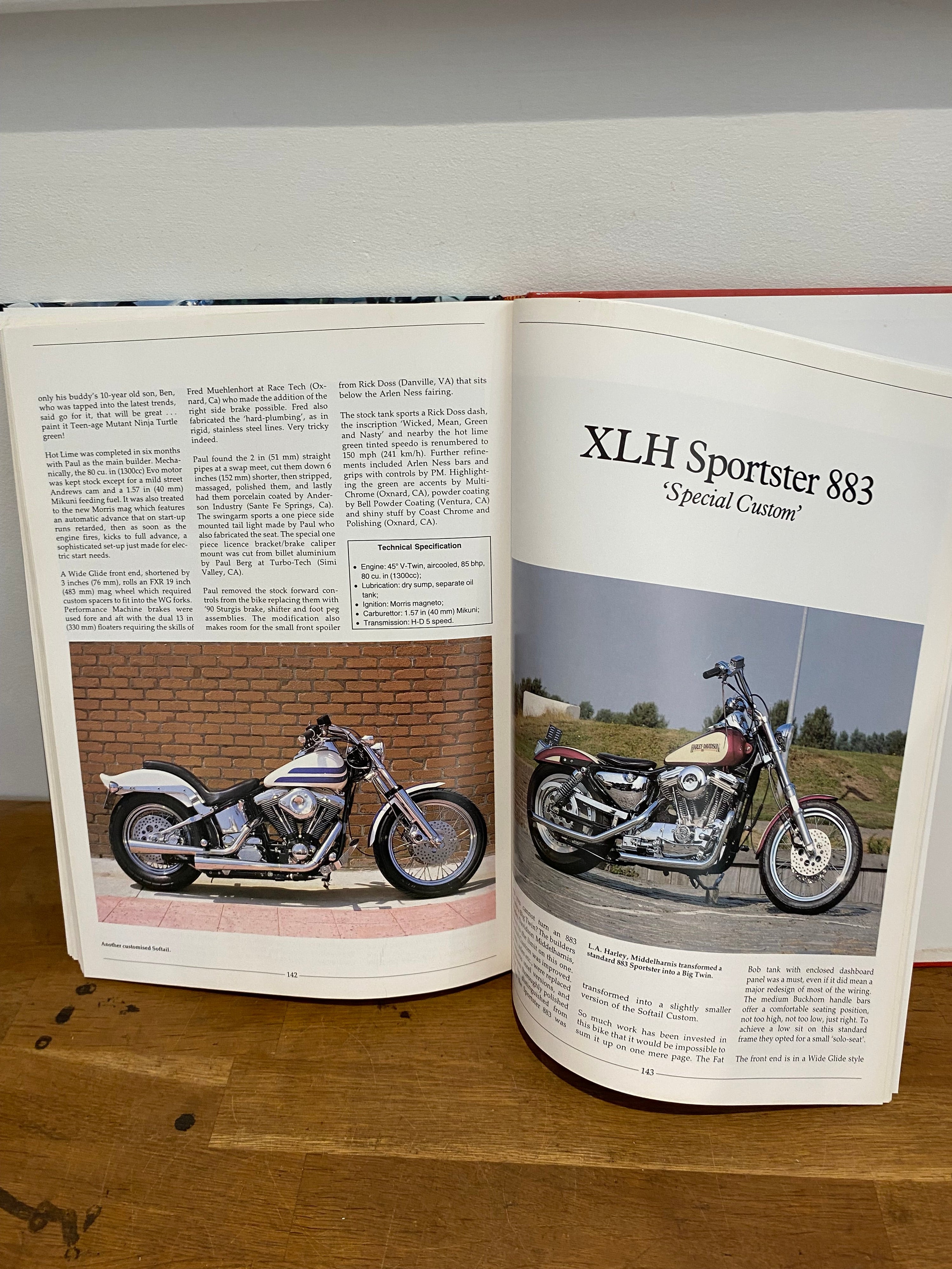 Harley-Davidson , factory and custom dream machines, Jim Lensveld , hardcover