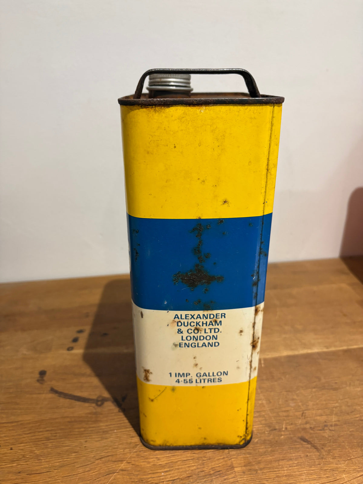 Vintage Duckhams 20-50 Oil Can For Display Only , 1 Gallon Can , As Found