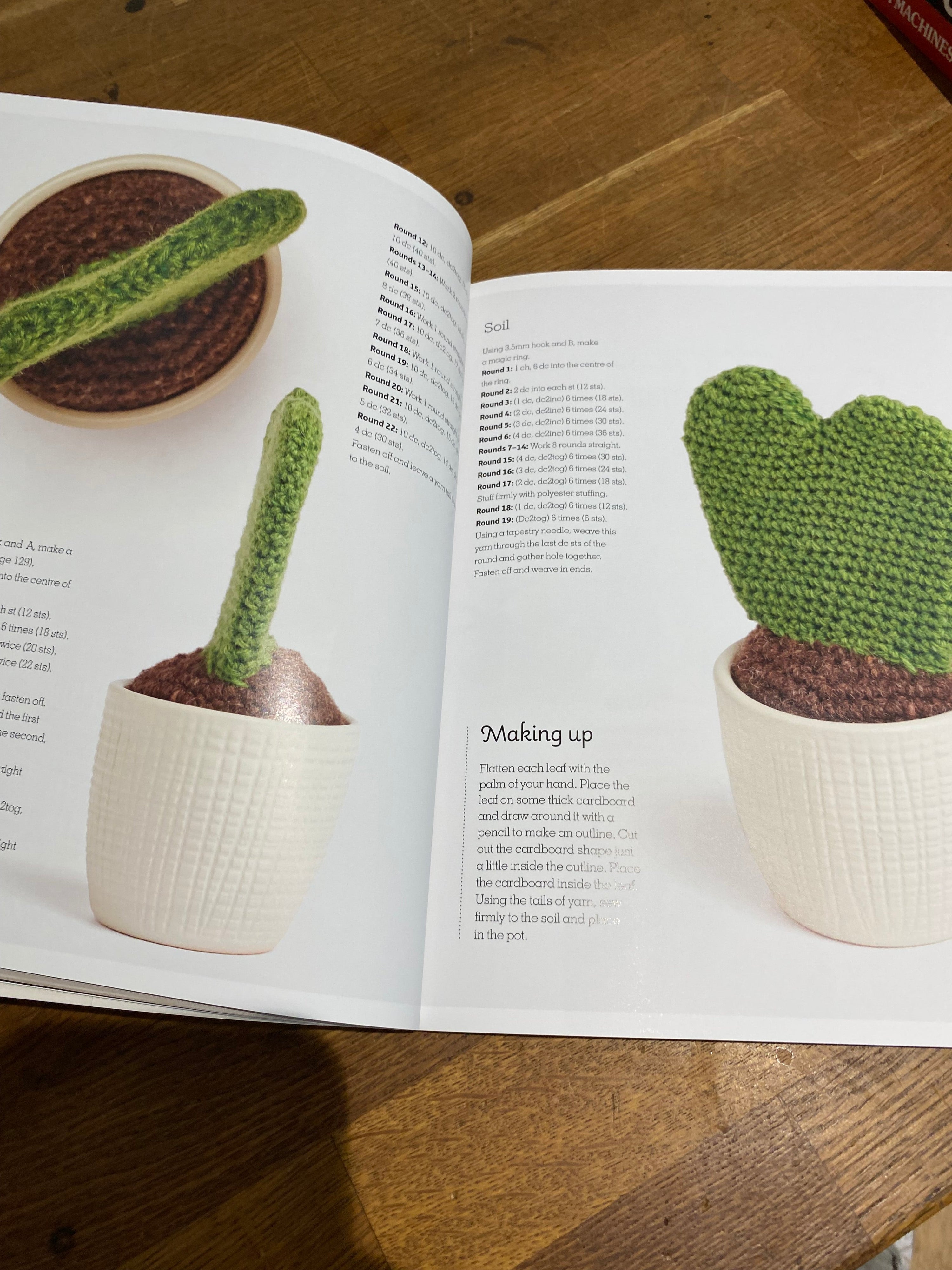 Crocheted houseplants by Emma Varnam , paperback book