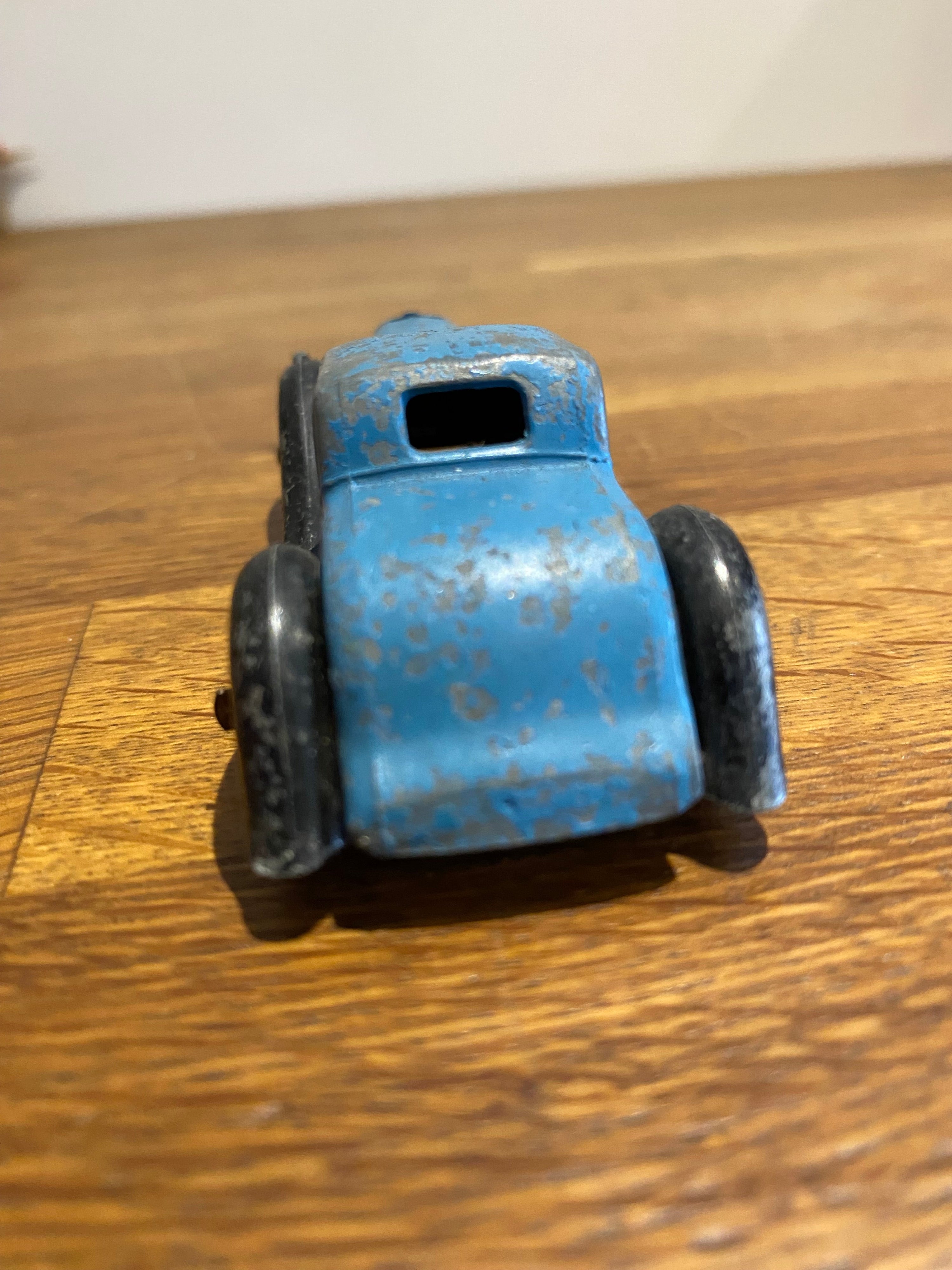 Early Dinky Toys Diecast Toy Car
