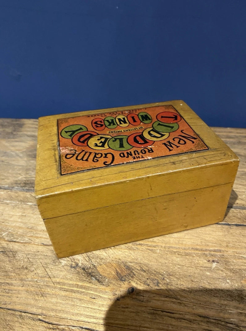 Rare J Jaques & Son Tiddledy Winks Game , Wooden Box Not Cardboard Version.