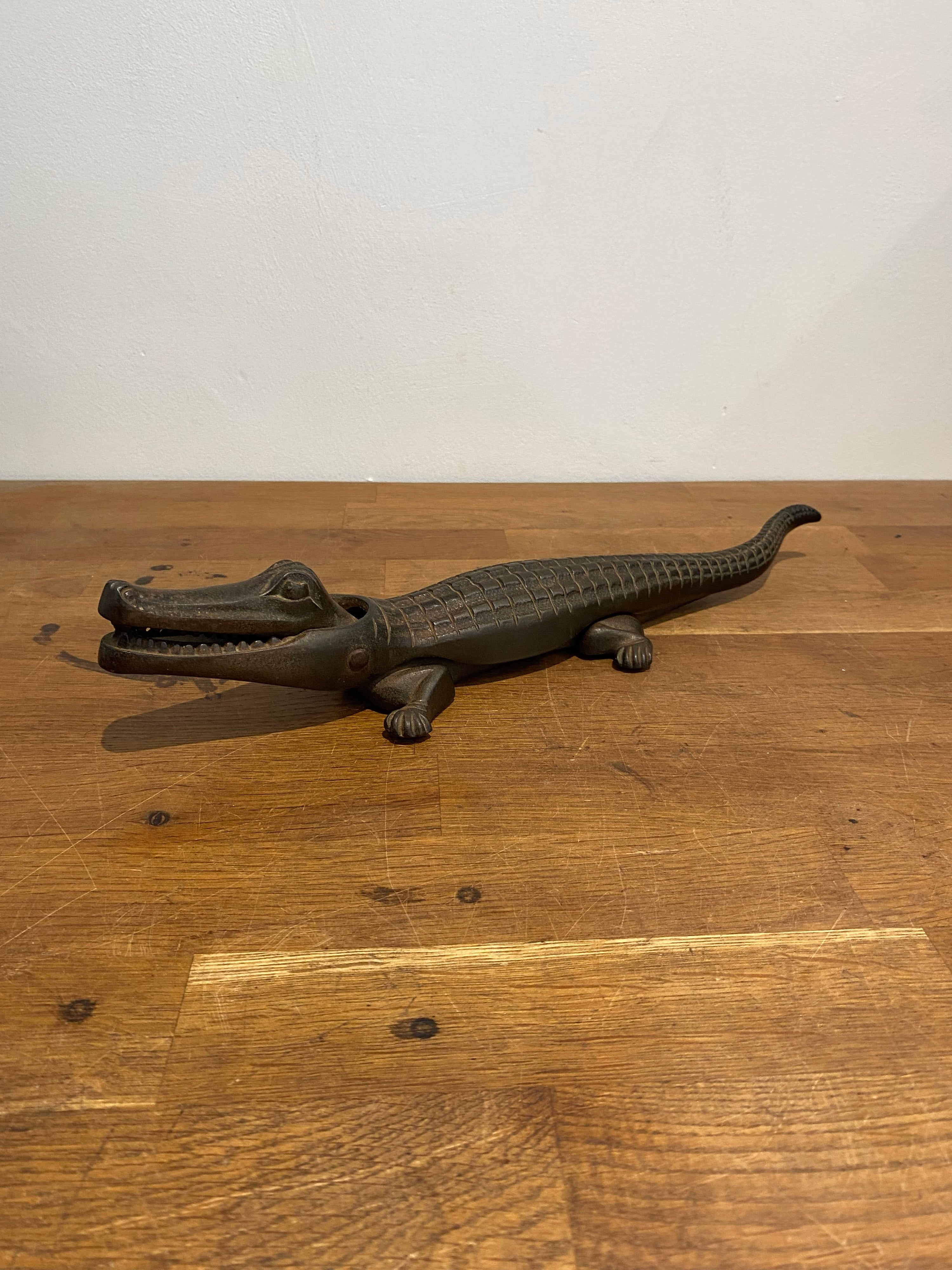 Vintage Nestor Cast Alligator/ Crocodile Nut Cracker. 15.5 Inches Long