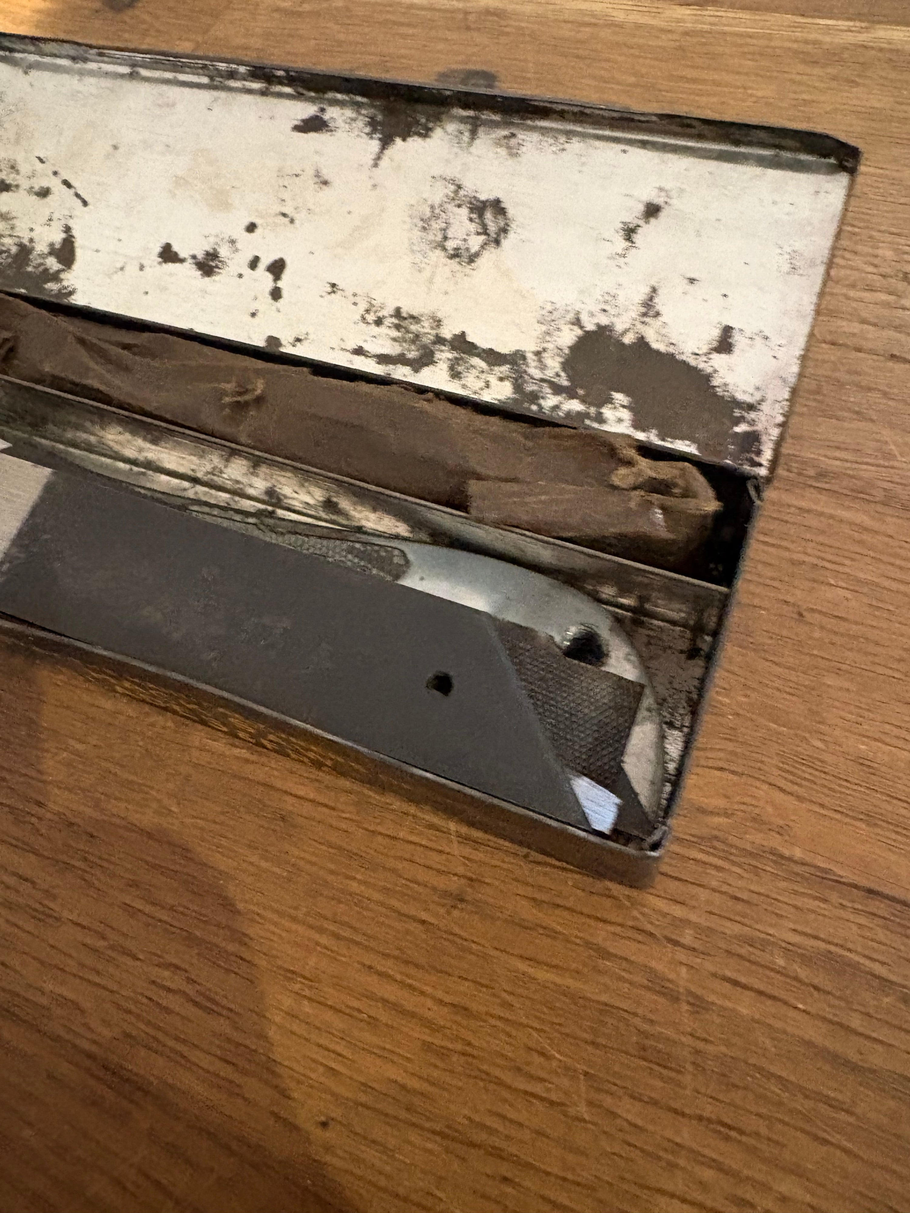 Vintage Eclipse 4S Tool.  Tin With Contents.