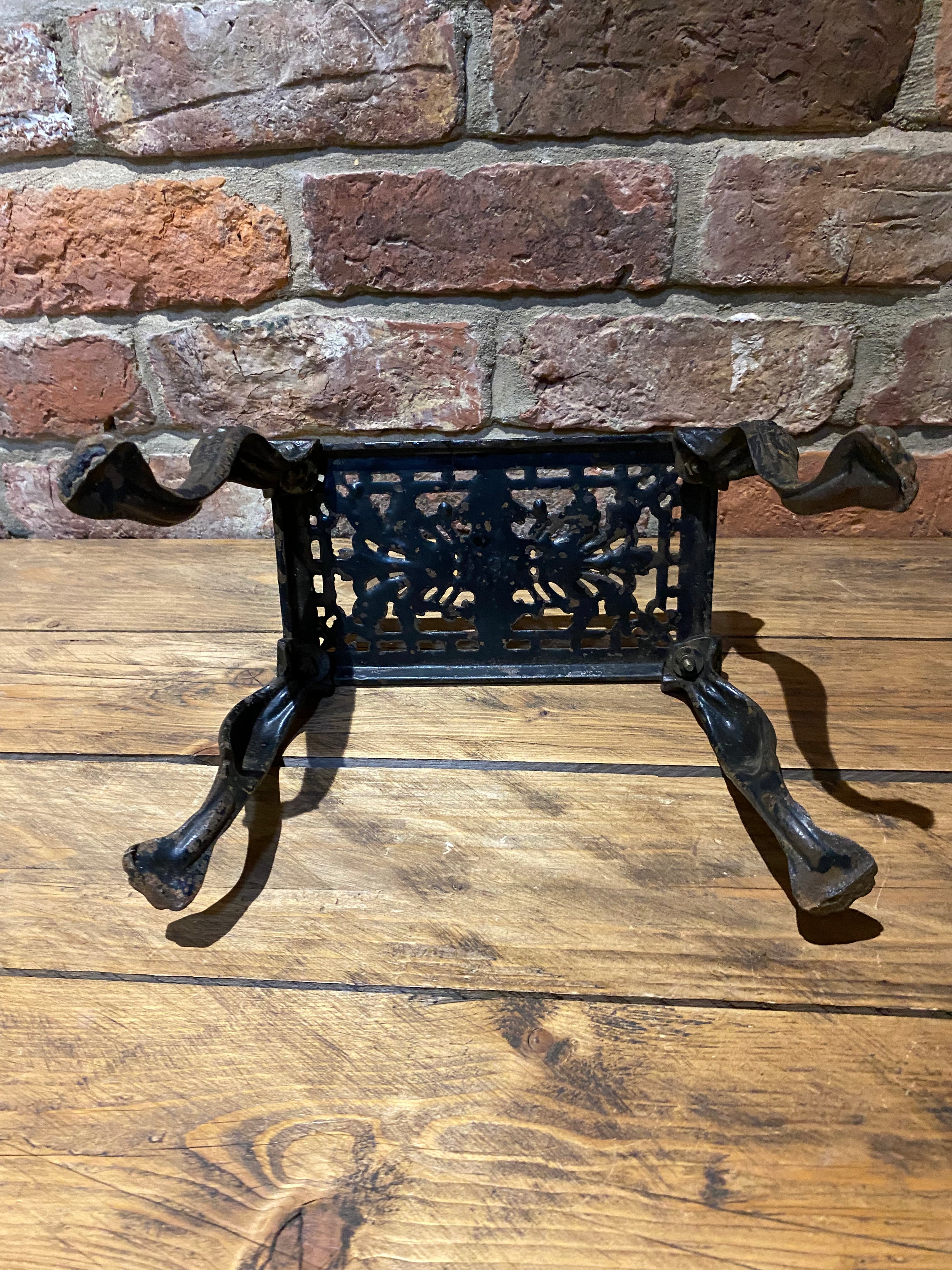 Wilson Fox Antiques - Great Online Vintage Shopping Experience