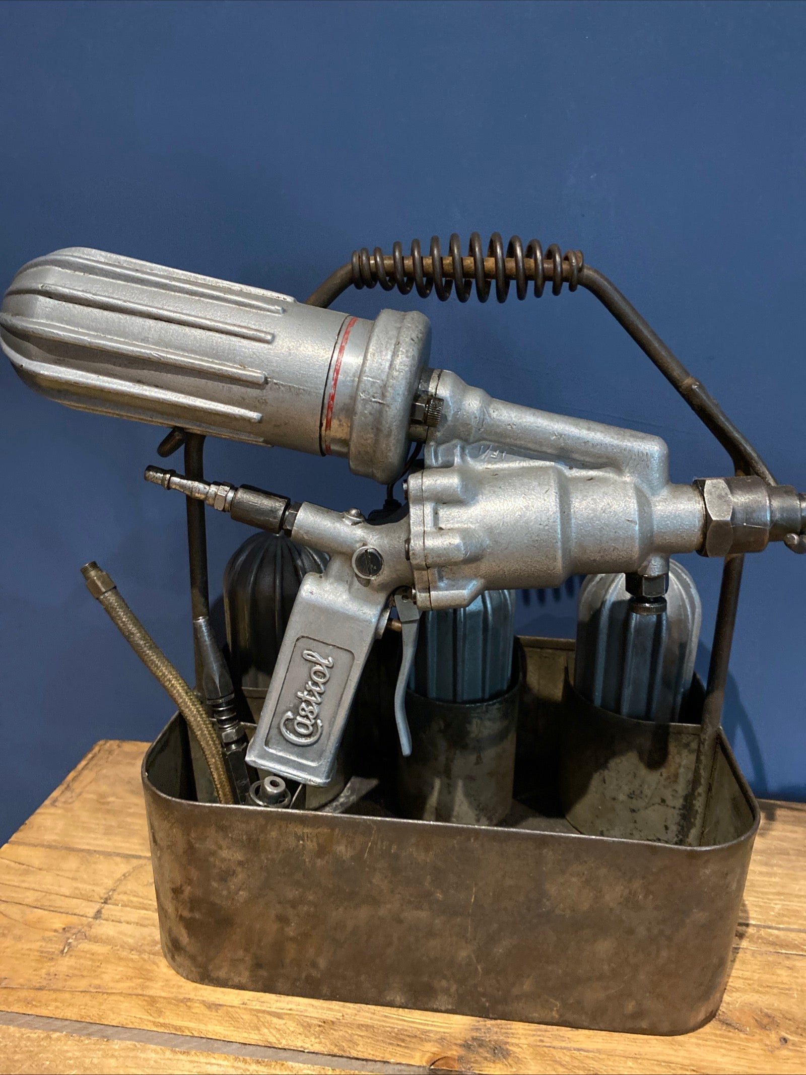 Vintage Castrol F2639 Grease Gun , With Carry Case And Spares , RARE