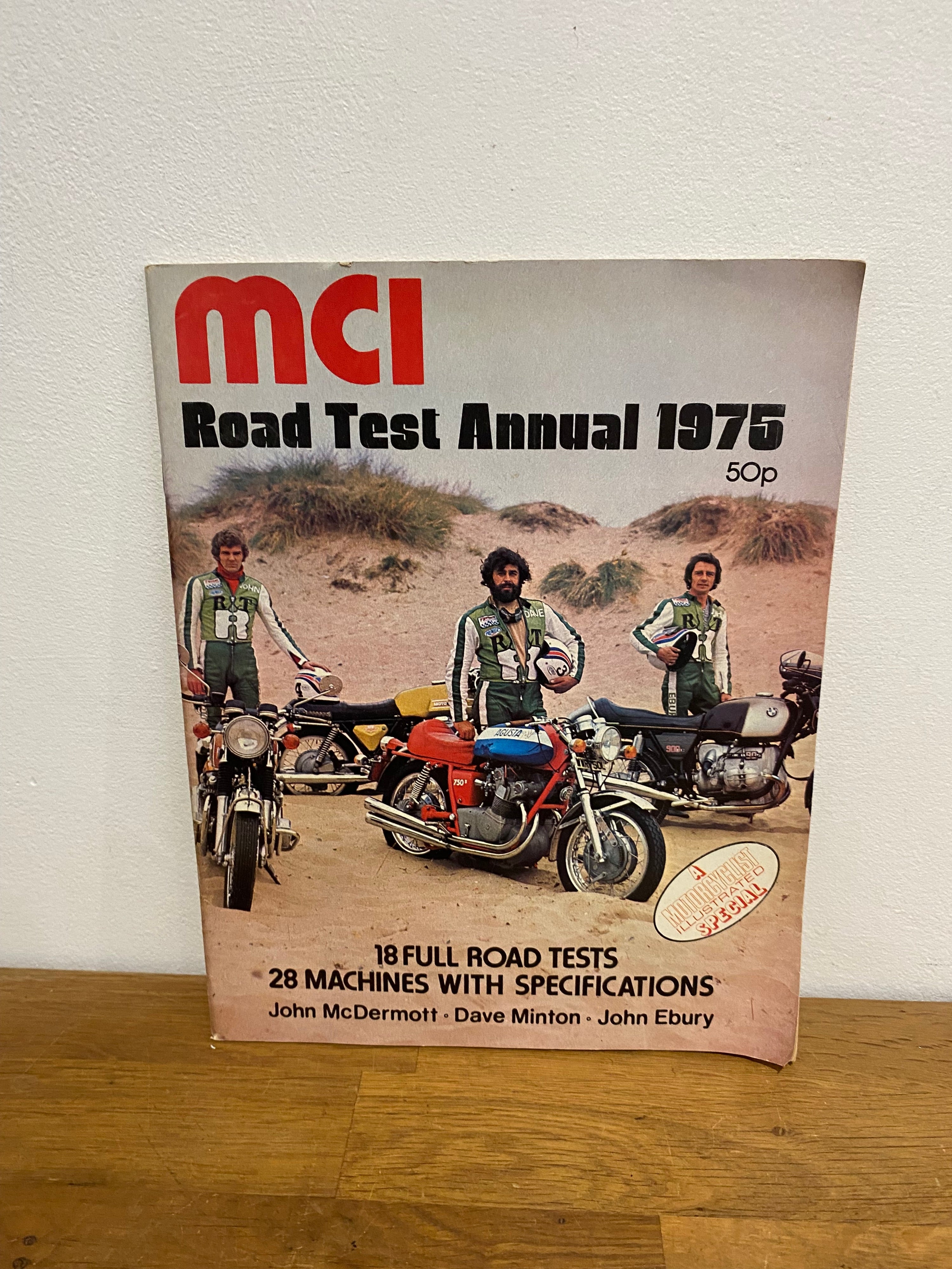 MCI Road test annual 1975 , magazine paperback.